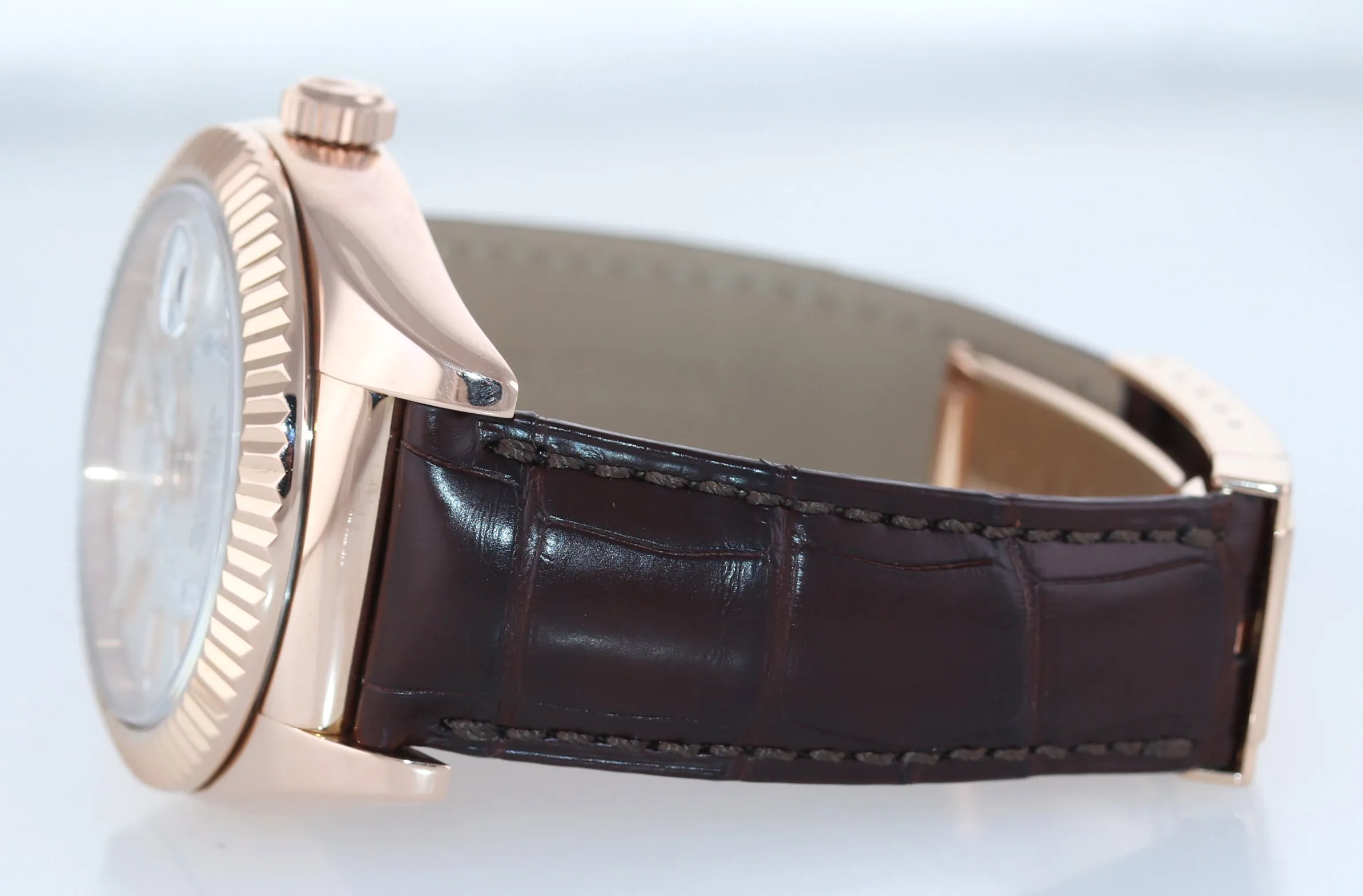 2019 Rolex Sky-Dweller 18K Rose Gold 326135 42mm White Leather Watch Box