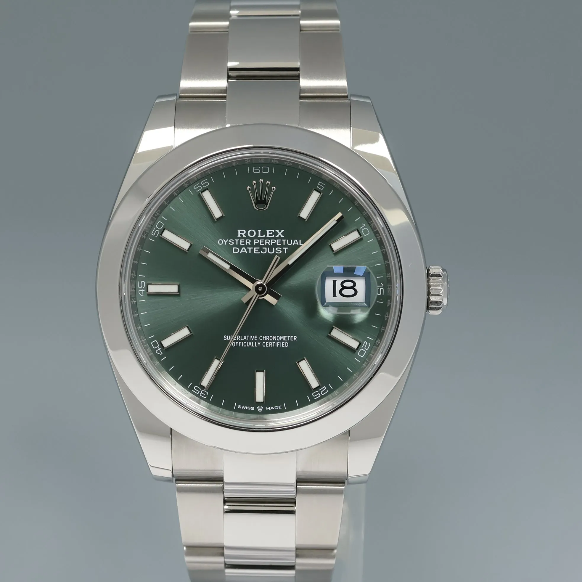 2025 NEW PAPERS Rolex DateJust 41 Steel 126300 Mint Green Oyster 41mm Watch Box