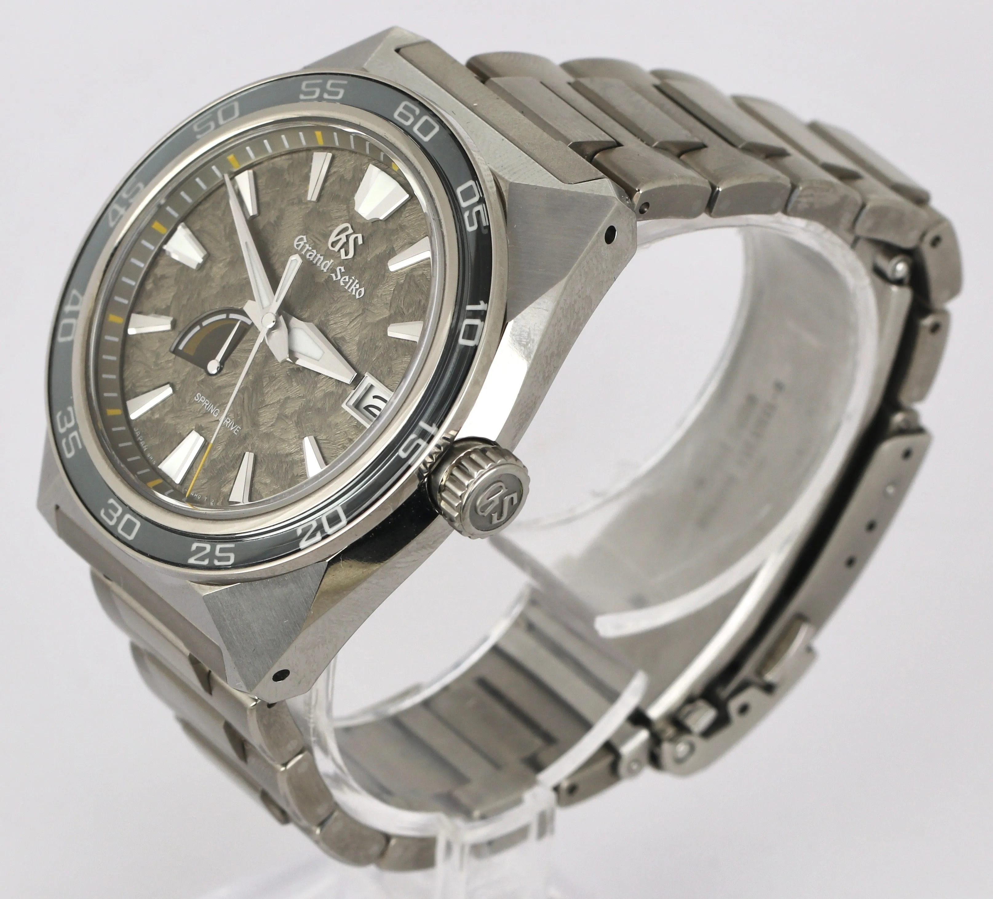 500 MADE Grand Seiko Spring Drive 'LION' Camo Titanium SBGA403 44.5mm
