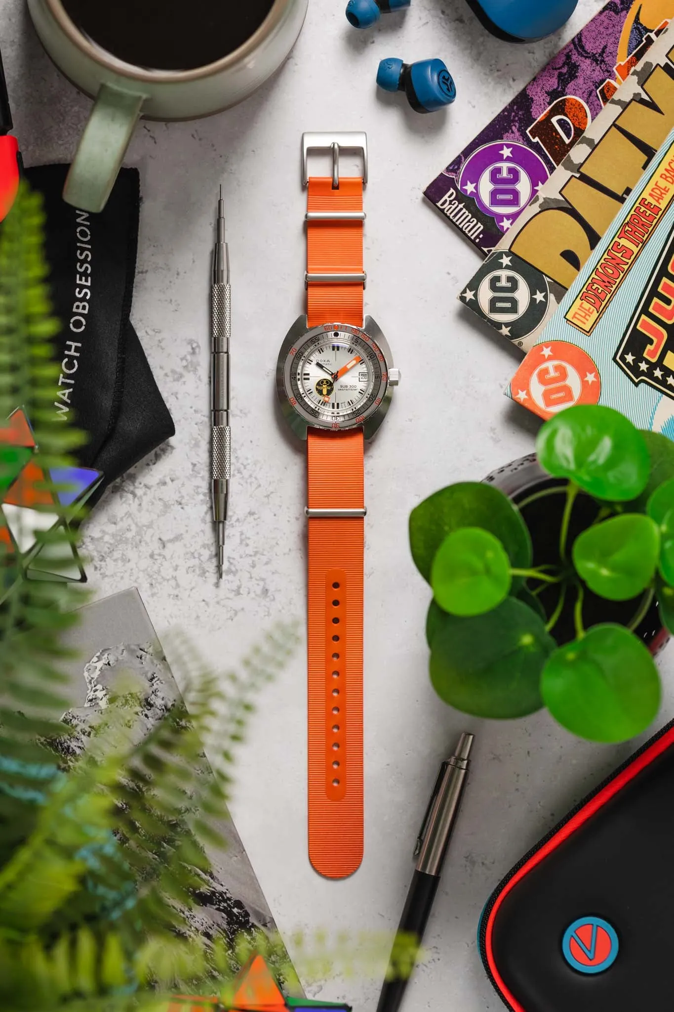 Bonetto Cinturini 328 Premium Rubber One-Piece Watch Strap in ORANGE
