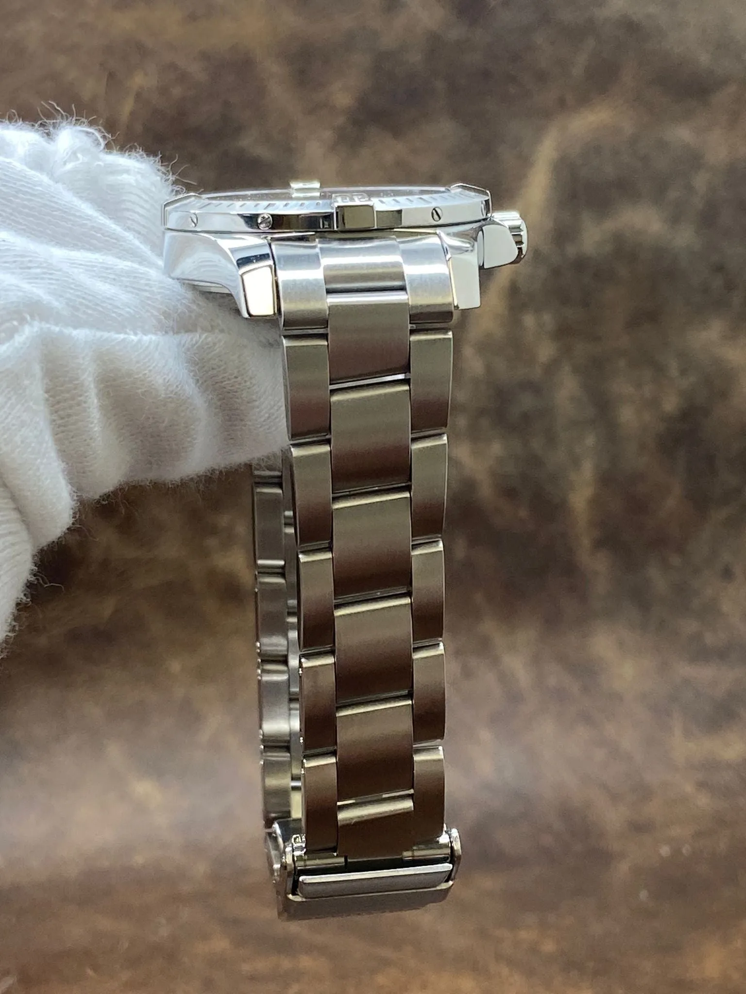 Breitling Colt 33mm A77388 White Dial Quartz Women's Watch