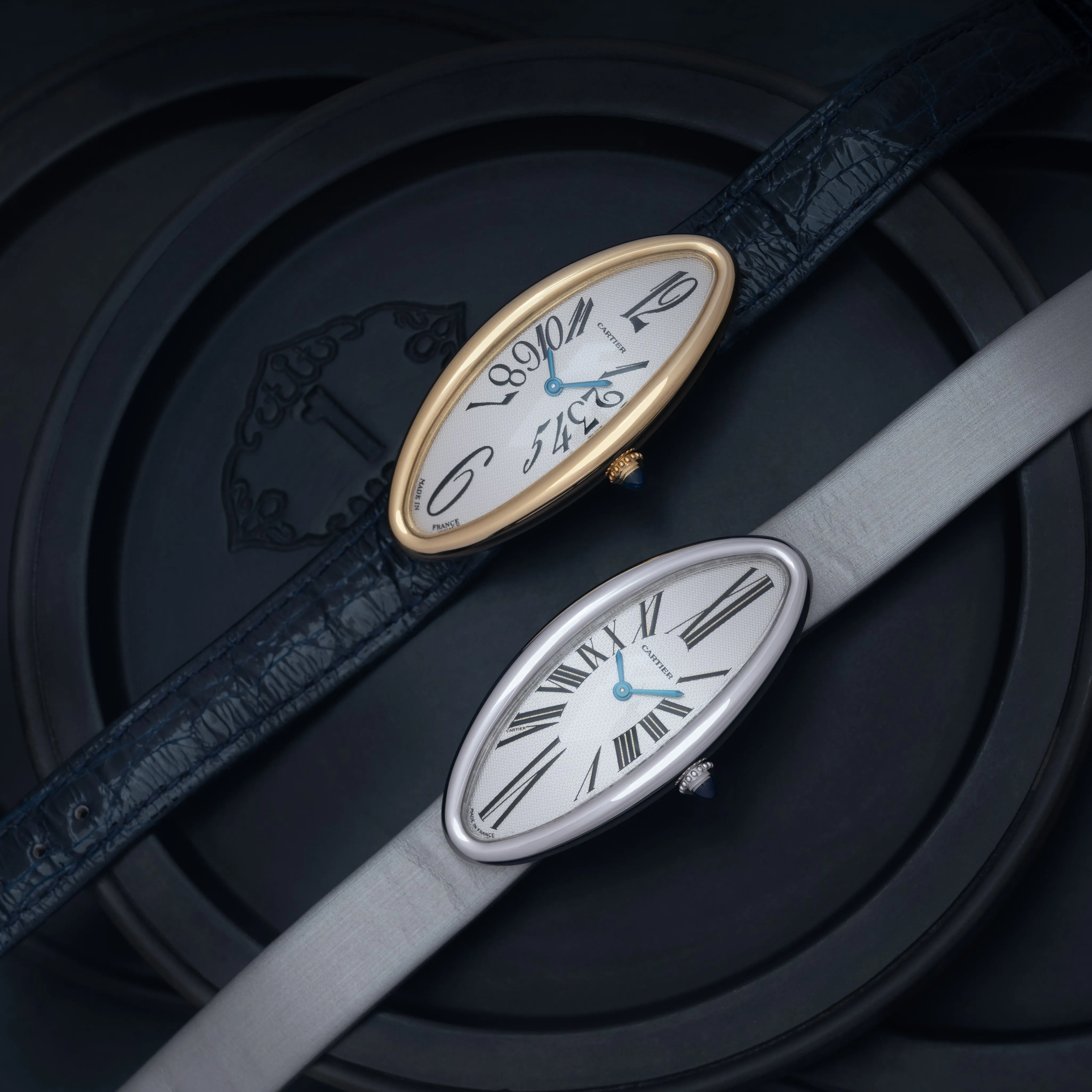 CARTIER BAIGNOIRE ALLONGÉE 18 KARAT MODEL W1534636