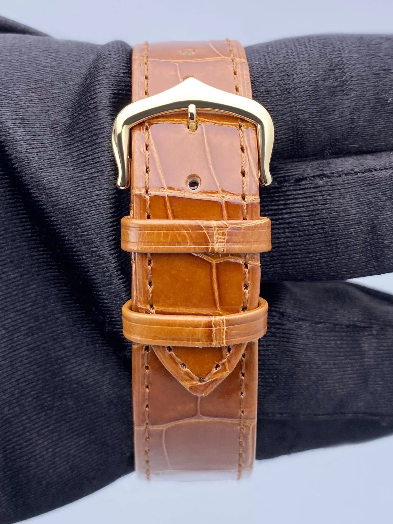 Cartier Tank Louis W1529756 18K Yellow Gold Mens Watch