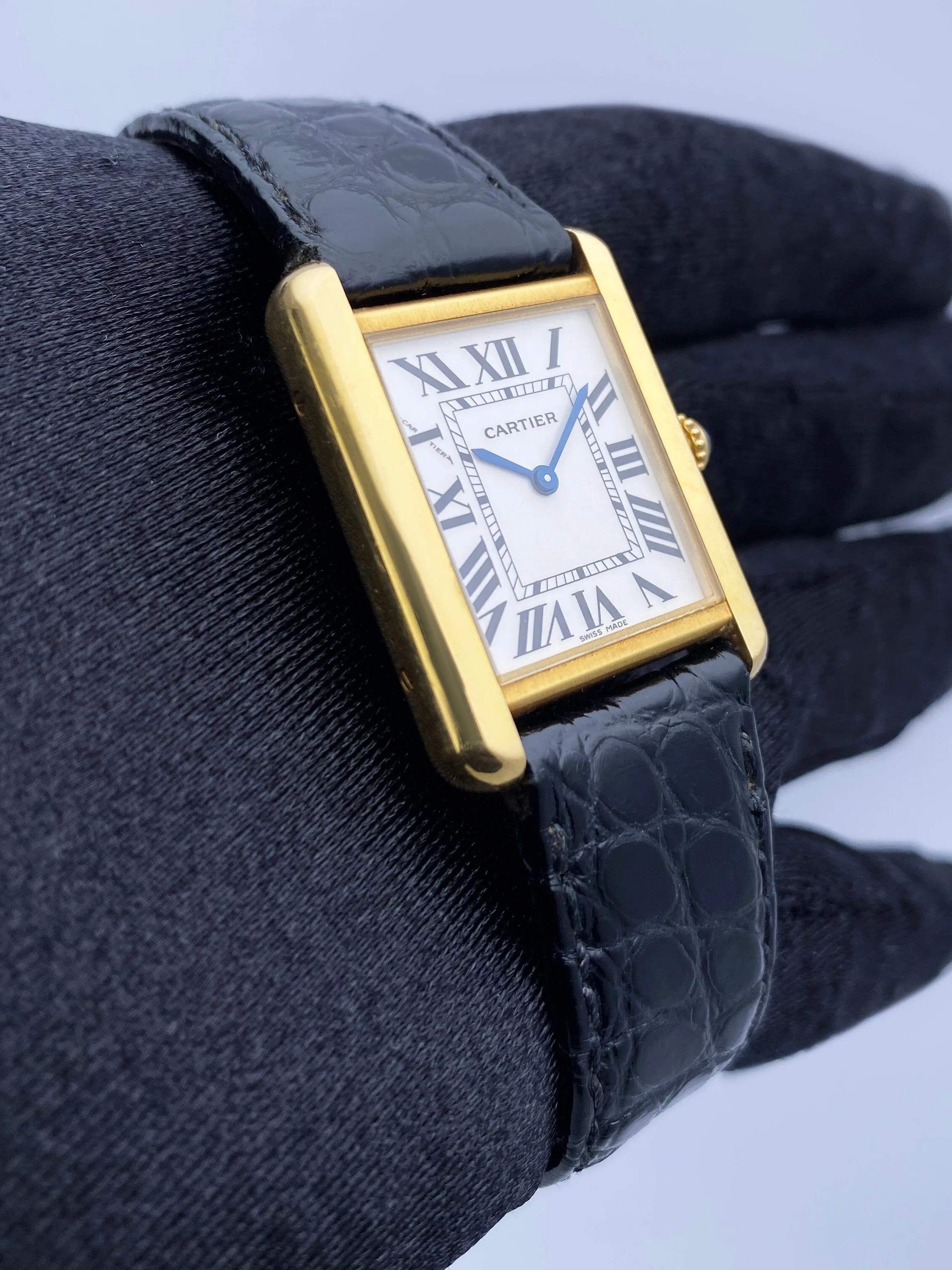 Cartier Tank Solo W1018755 18K Yellow Gold Ladies Watch