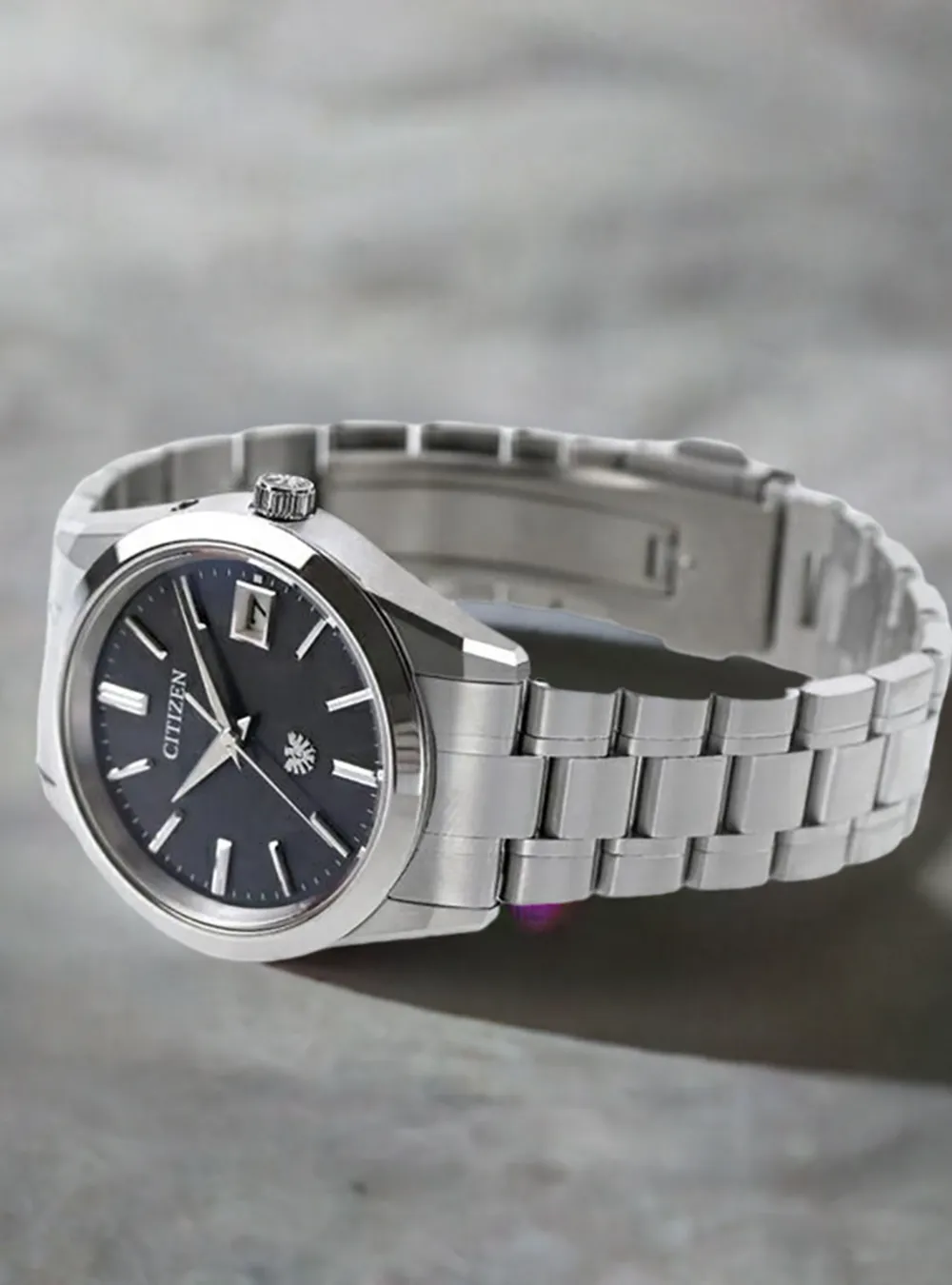 CITIZEN THE CITIZEN WATCH SUPER TITANIUM™ AQ4100-57E MADE IN JAPAN JDM