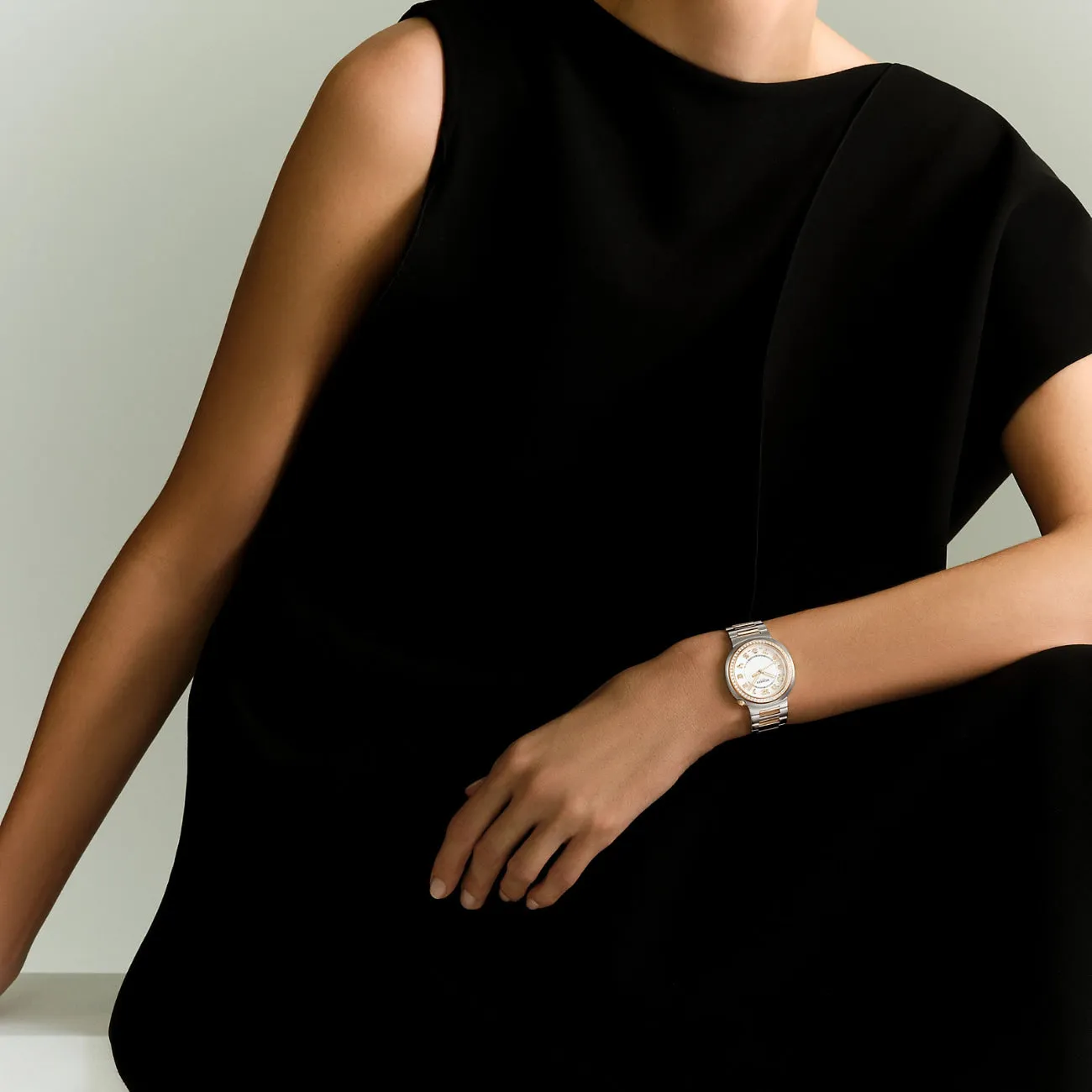 CUT - DIAMOND SET LARGE WATCH