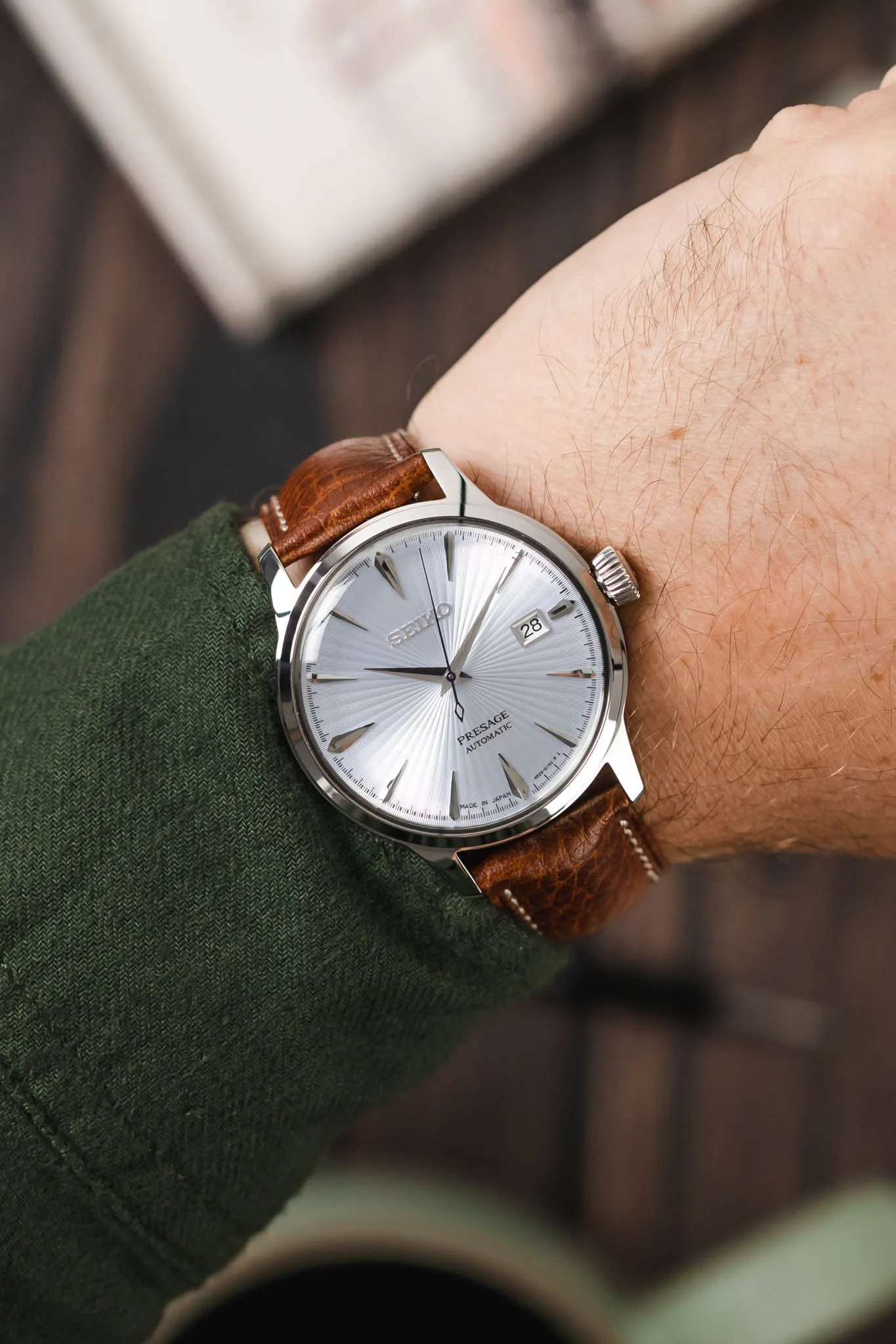 Hirsch BOSTON Quick-Release Buffalo Calfskin Leather Watch Strap in GOLD BROWN