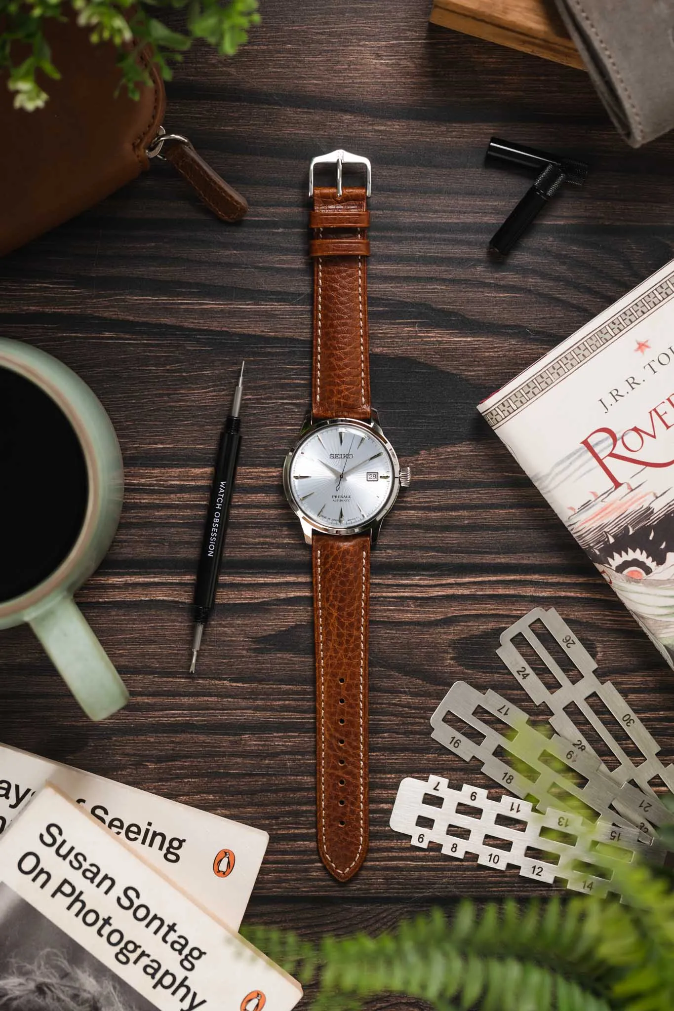 Hirsch BOSTON Quick-Release Buffalo Calfskin Leather Watch Strap in GOLD BROWN