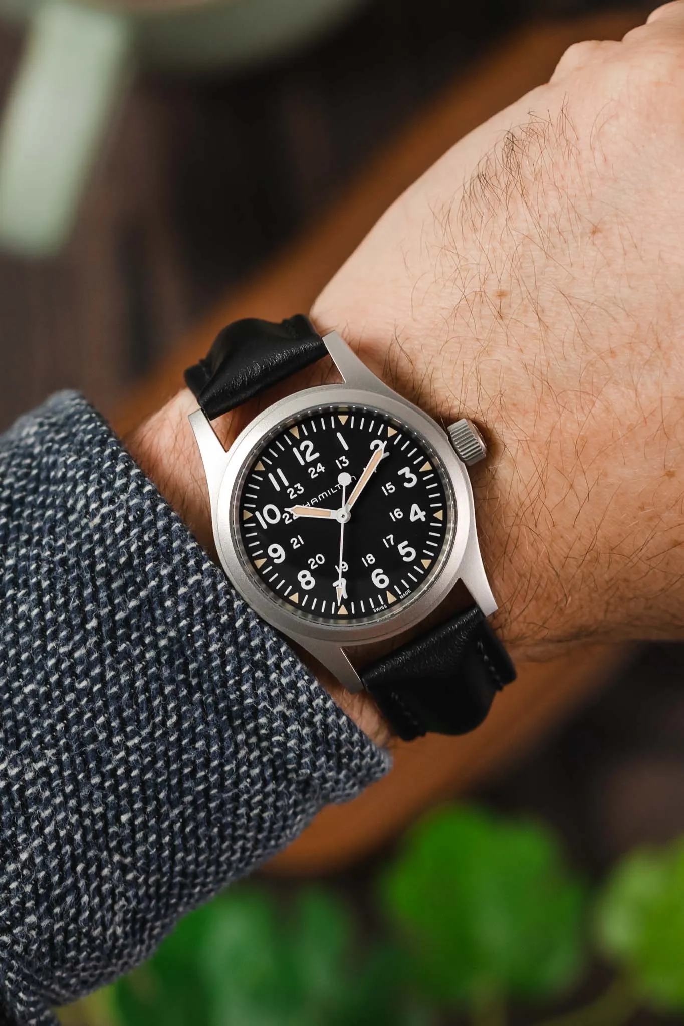 Hirsch HEAVY CALF Water-Resistant Calf Leather Watch Strap in BLACK / BLACK