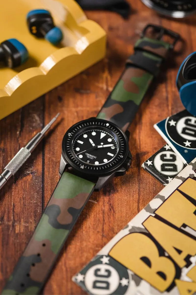Hirsch JOHN Natural Rubber Performance Watch Strap in GREEN CAMOUFLAGE