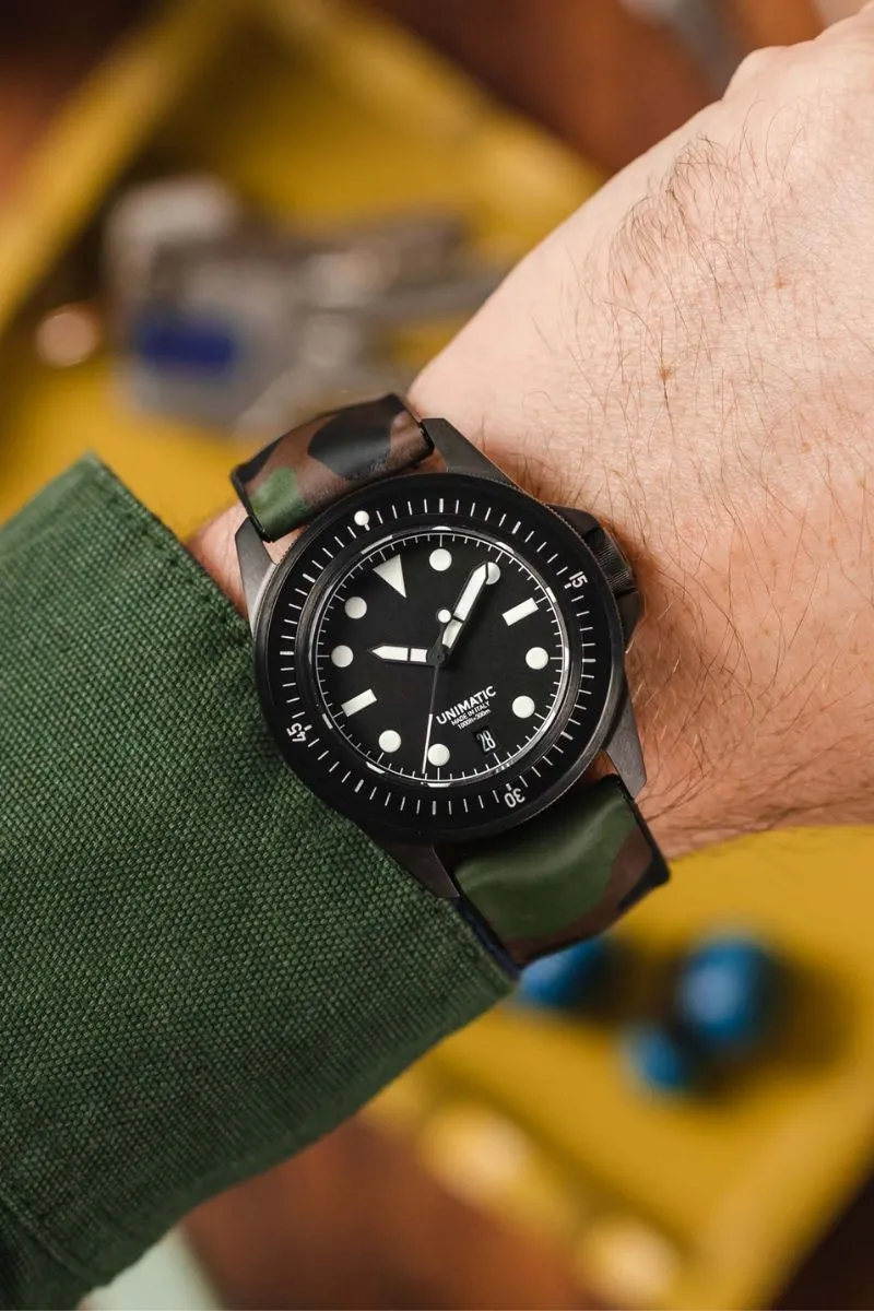 Hirsch JOHN Natural Rubber Performance Watch Strap in GREEN CAMOUFLAGE
