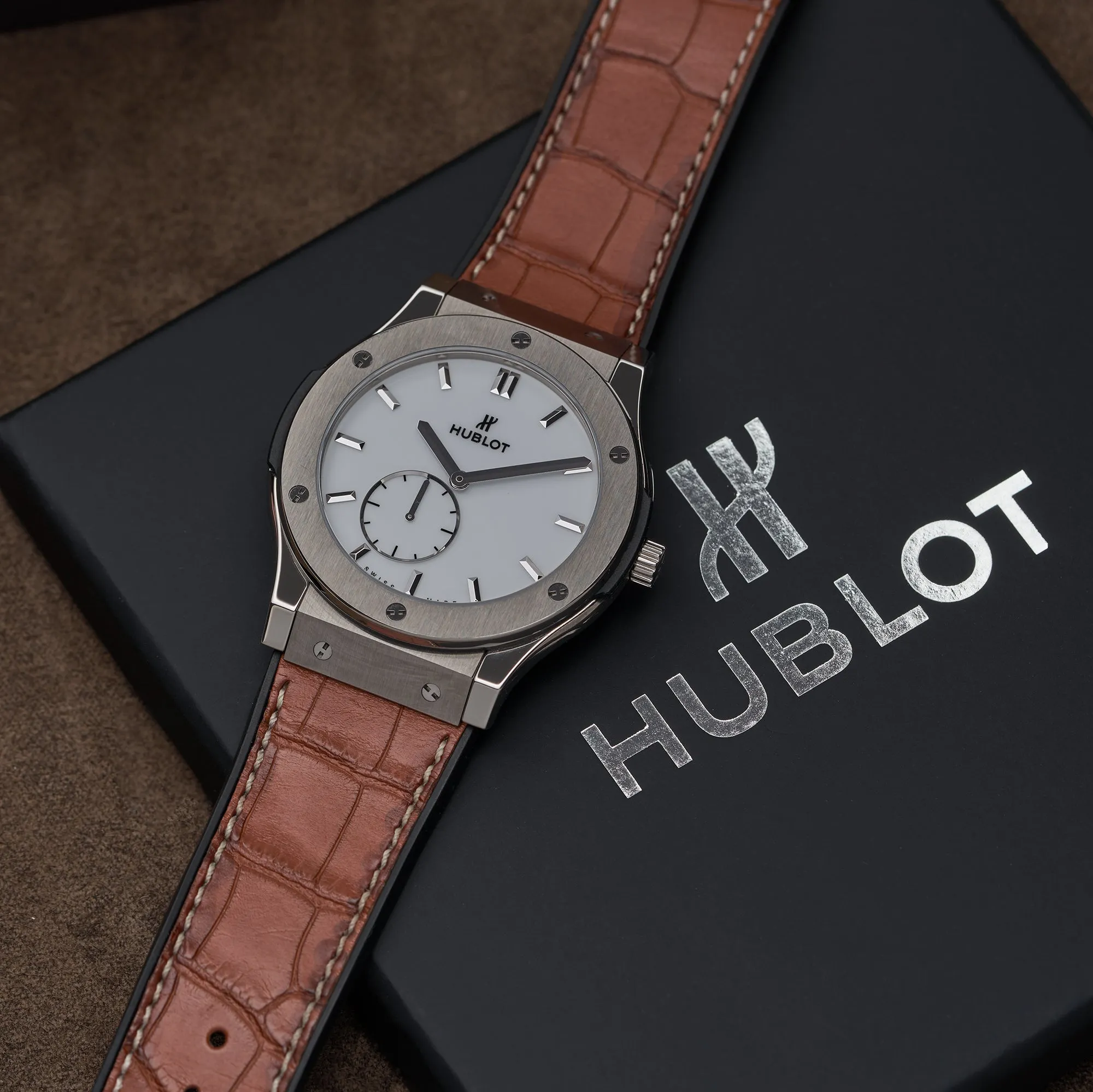 HUBLOT CLASSIC FUSION CLASSICO ULTRA THIN 45MM TITANIUM