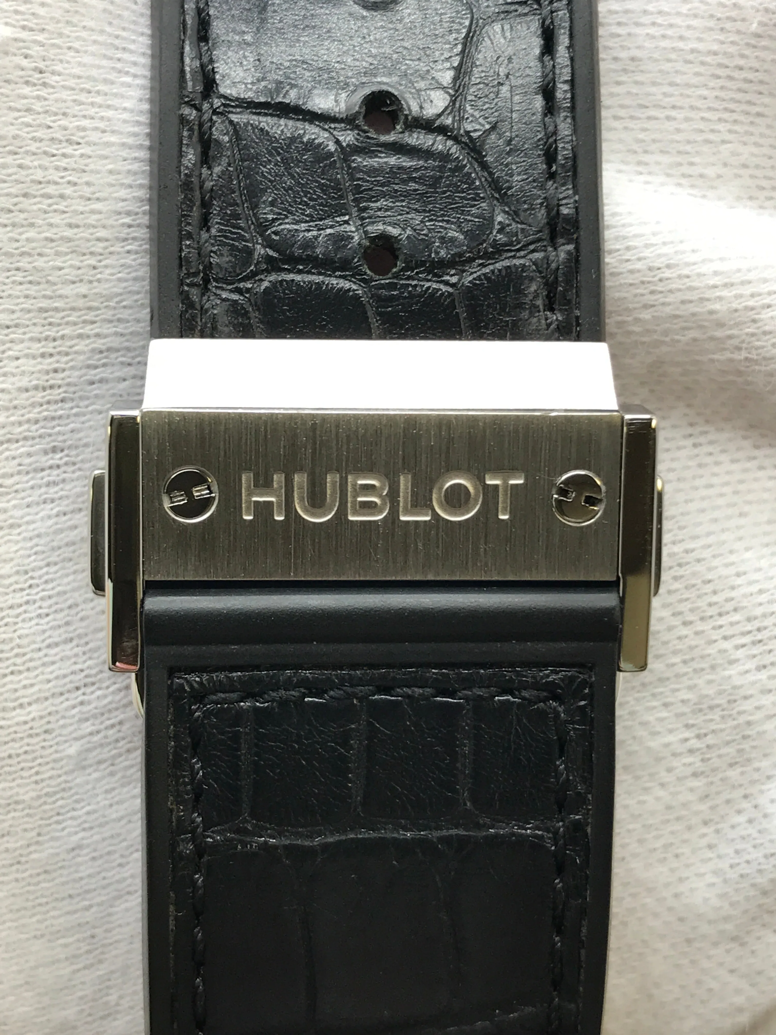 Hublot Classic Fusion Ultra Thin 515.NX.1270.LR Black Dial Hand Wind Men's Watch