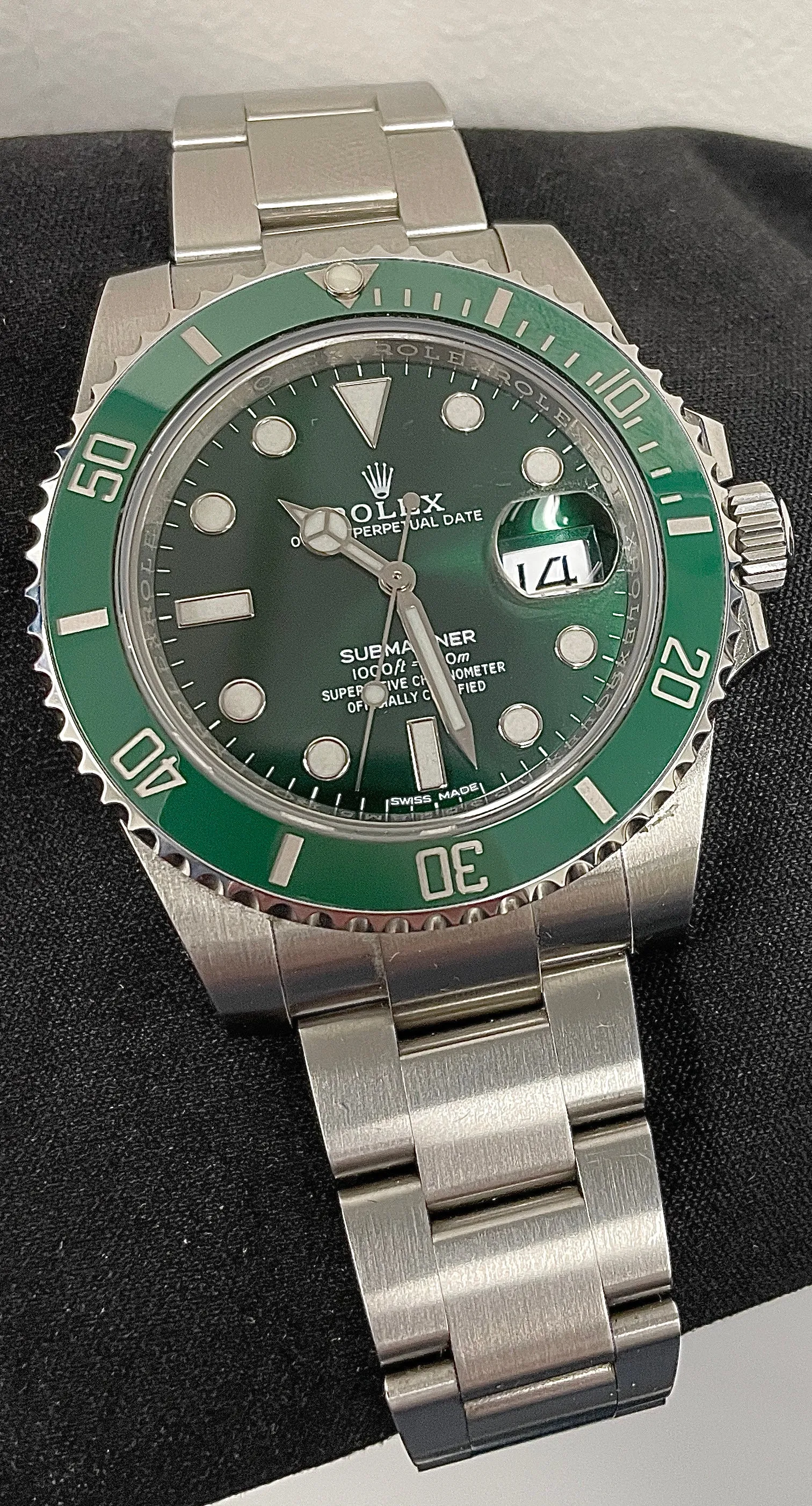 MINT 2018 Rolex HULK Submariner Date 116610 LV Green Ceramic Steel Watch B P
