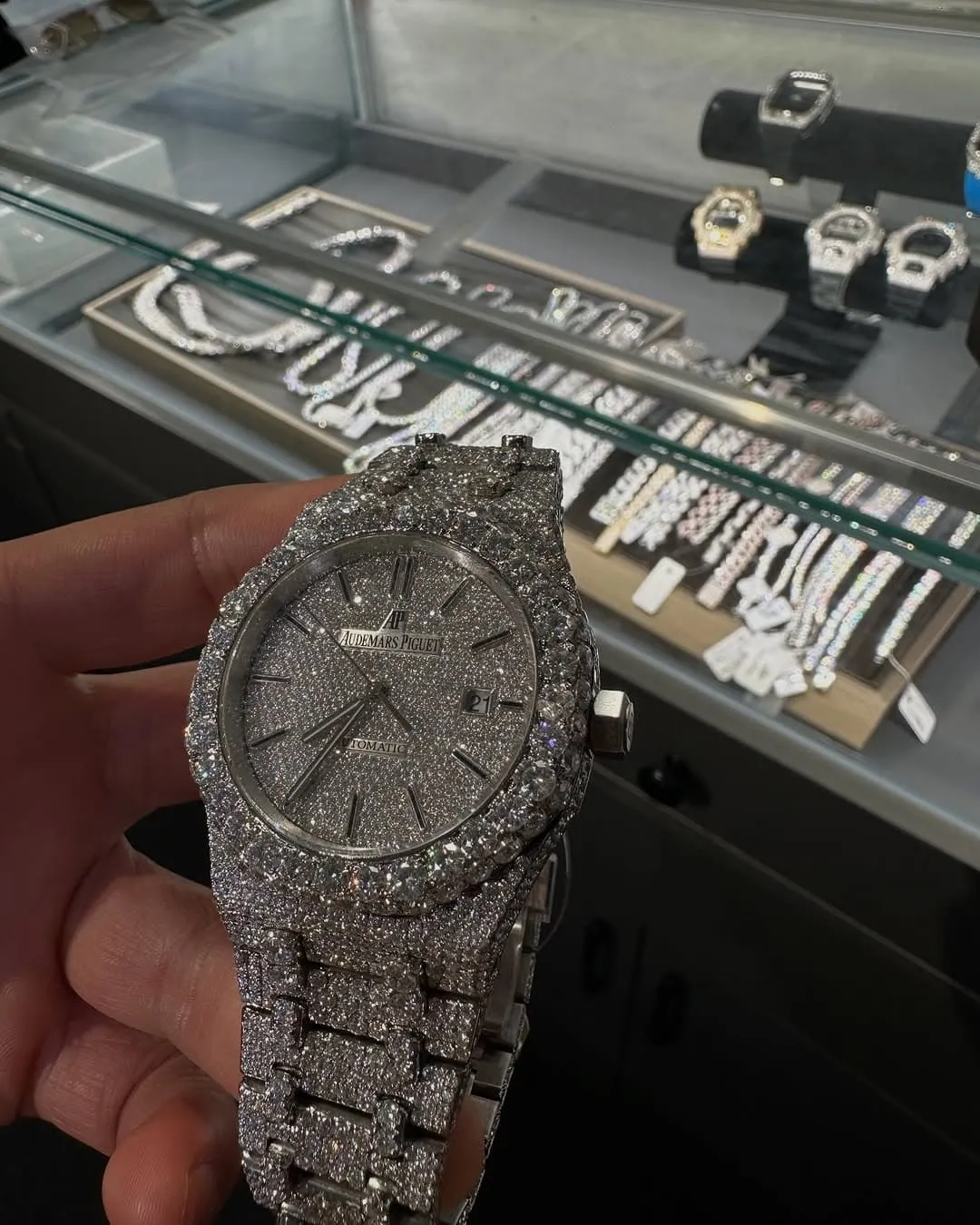MOISSANITE AP WATCH | AUDEMARS PIGUET ROYALOAK BUSTDOWN W 254