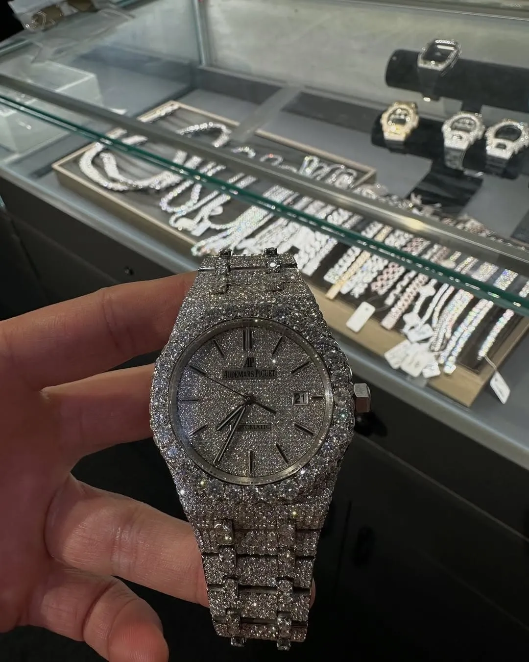 MOISSANITE AP WATCH | AUDEMARS PIGUET ROYALOAK BUSTDOWN W 254