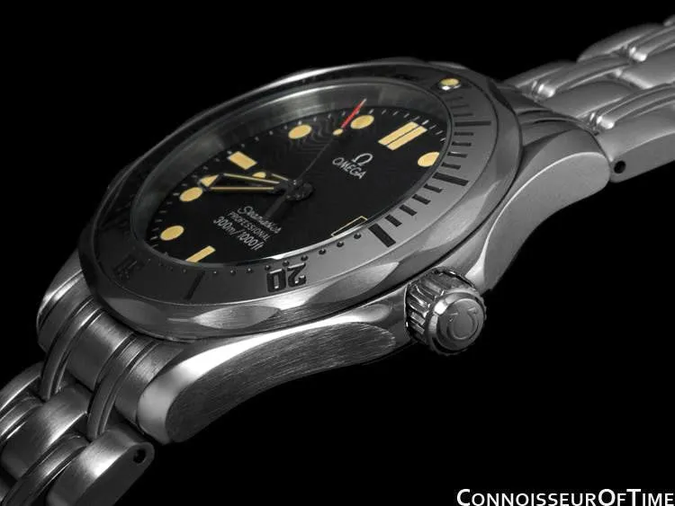 Omega James Bond Seamaster Midsize 300M Professional Diver, Stainless Steel - 2562.80.00