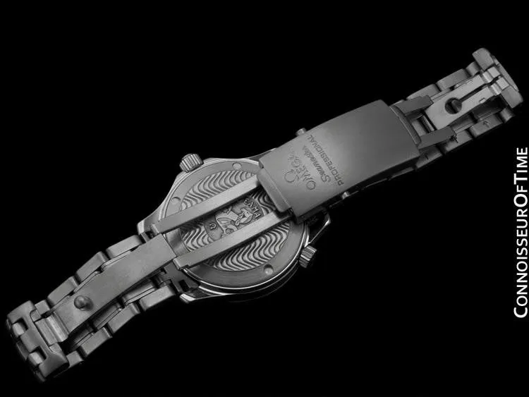 Omega James Bond Seamaster Midsize 300M Professional Diver, Stainless Steel - 2562.80.00
