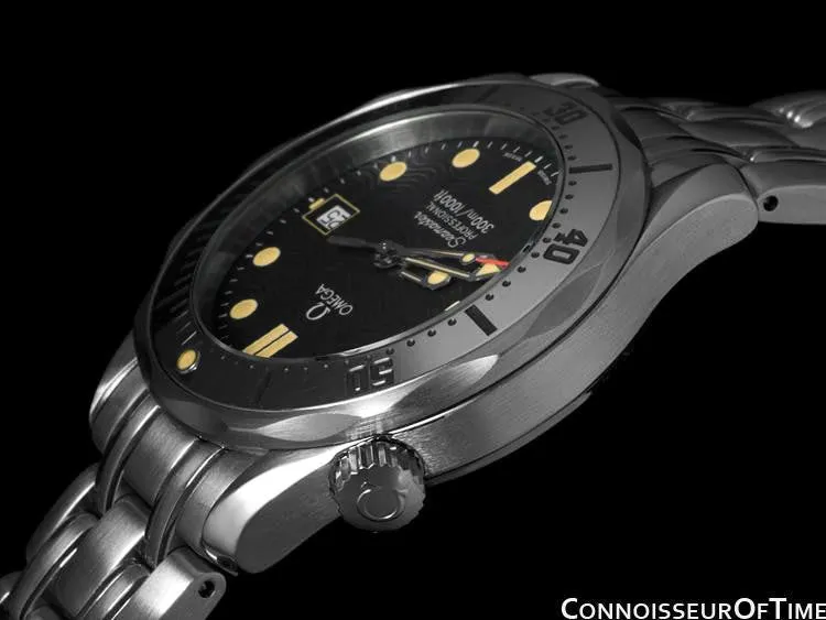 Omega James Bond Seamaster Midsize 300M Professional Diver, Stainless Steel - 2562.80.00