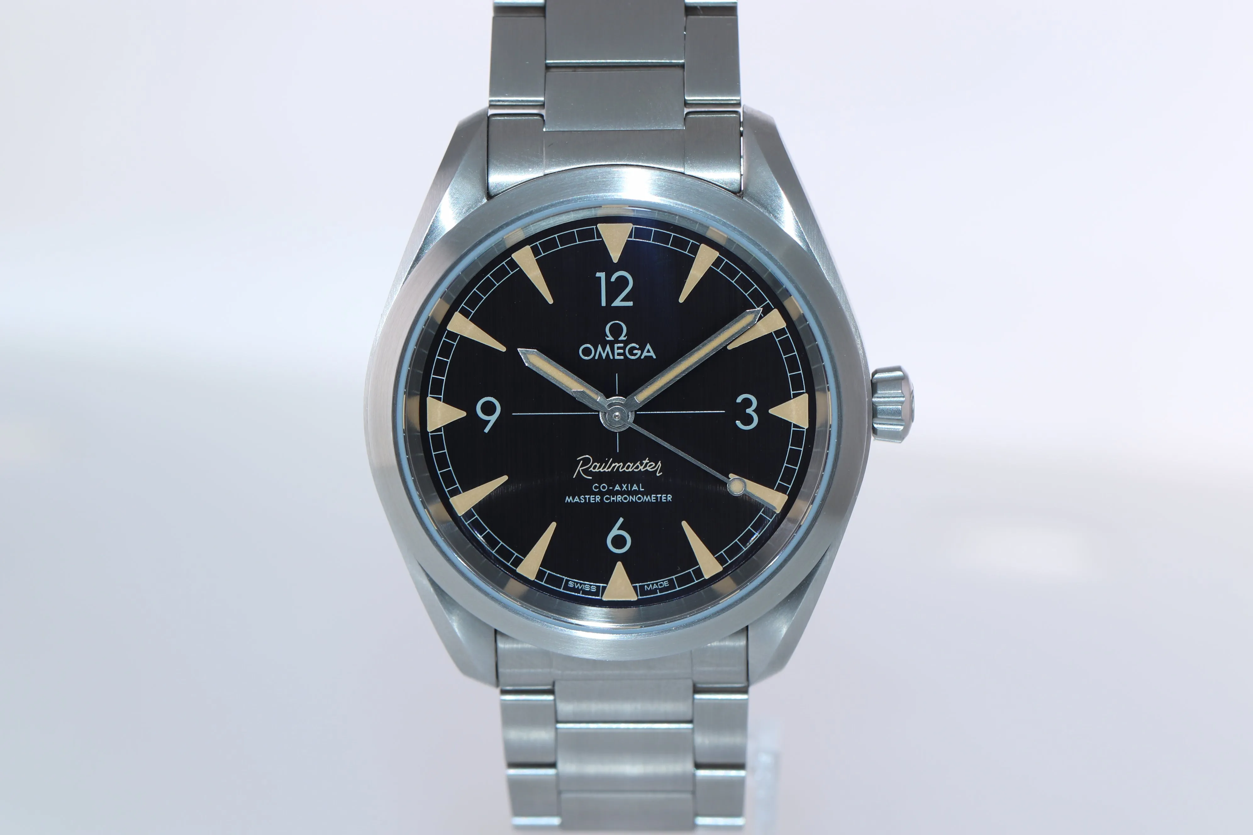 Omega Railmaster Stainless Steel 40mm Automatic Black Watch 220.10.40.20.01.001
