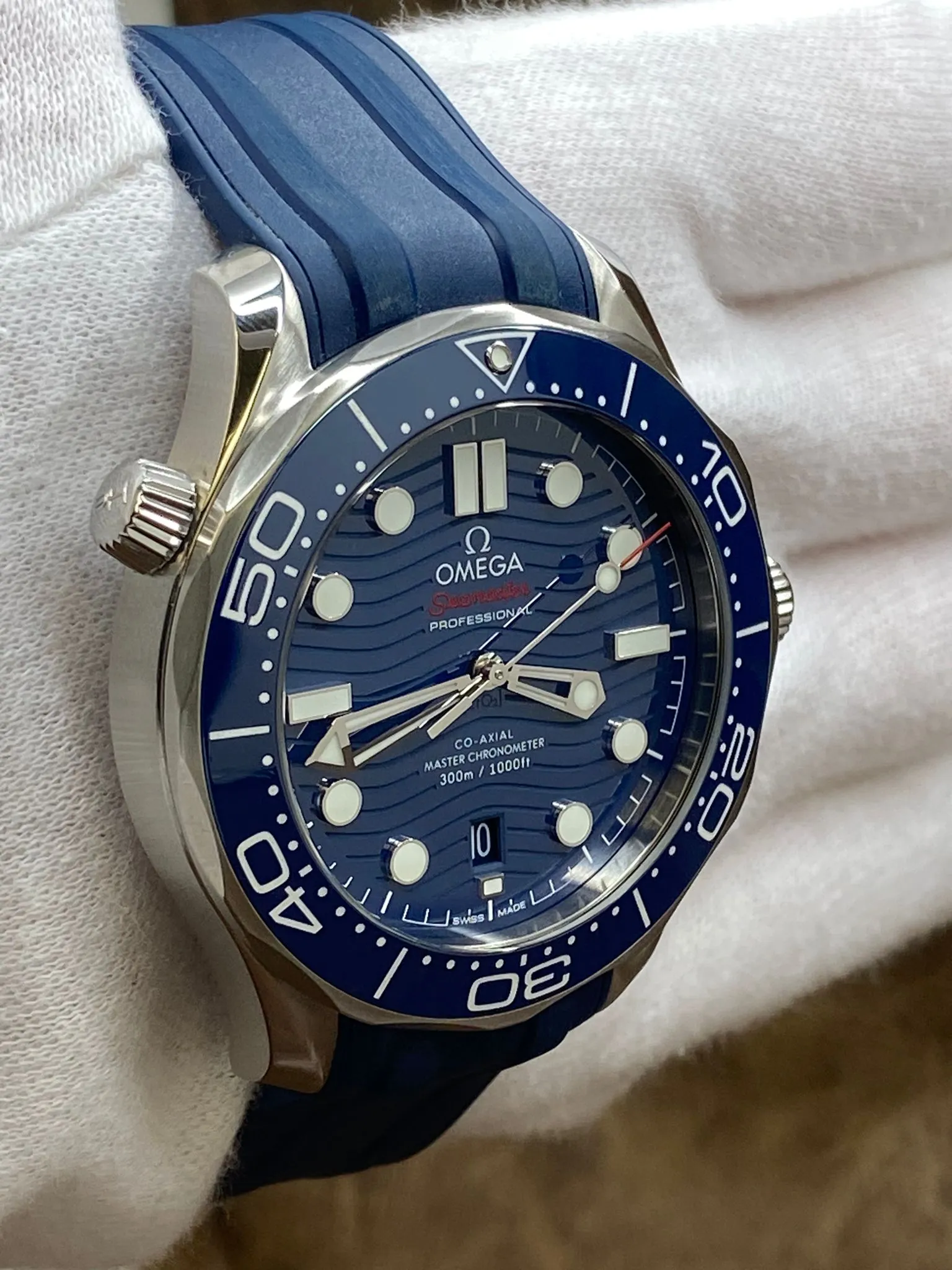 Omega Seamaster Diver 300M 210.32.42.20.03.001 Blue Wave Dial Automatic Men's Watch