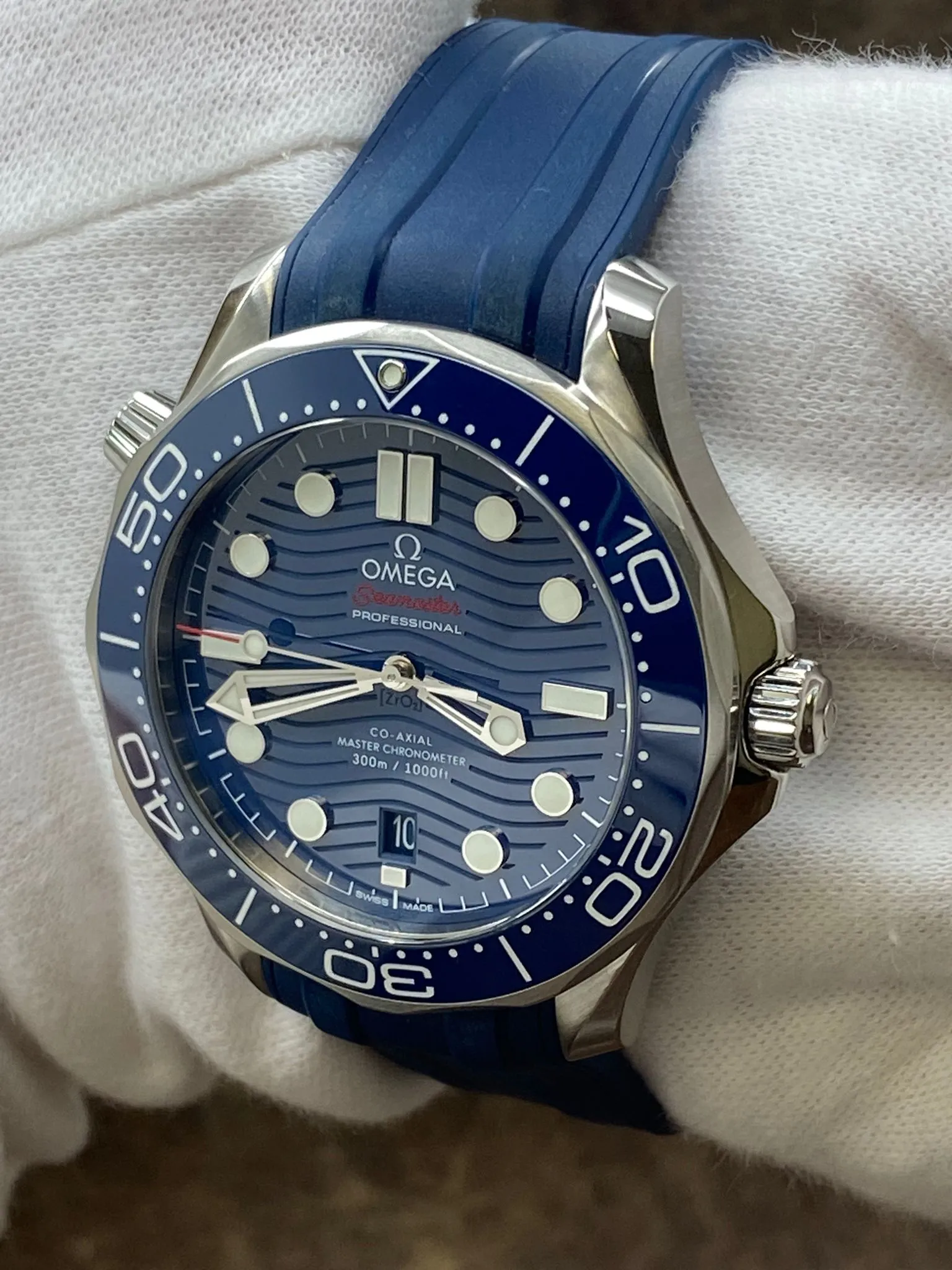 Omega Seamaster Diver 300M 210.32.42.20.03.001 Blue Wave Dial Automatic Men's Watch