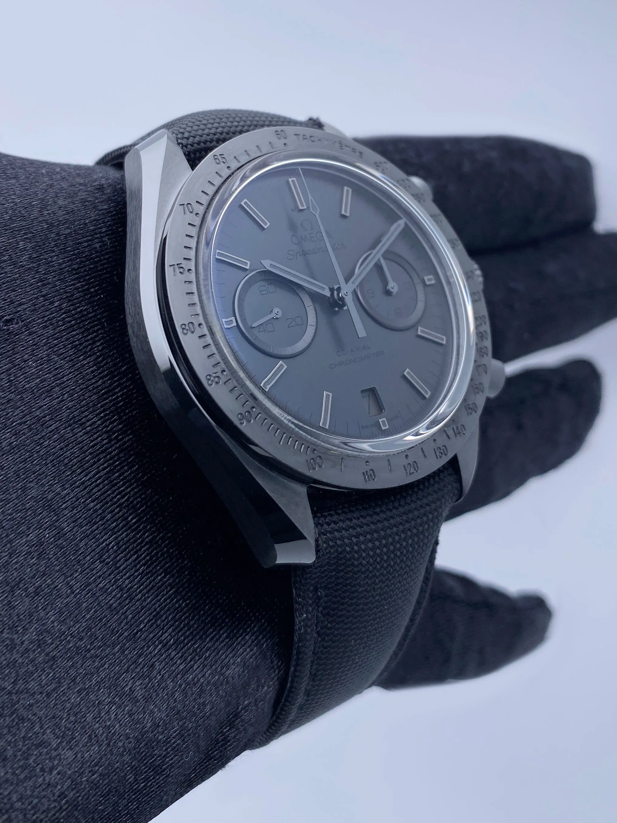 Omega Speedmaster Dark Side of the Moon 311.92 Mens Watch Box Papers
