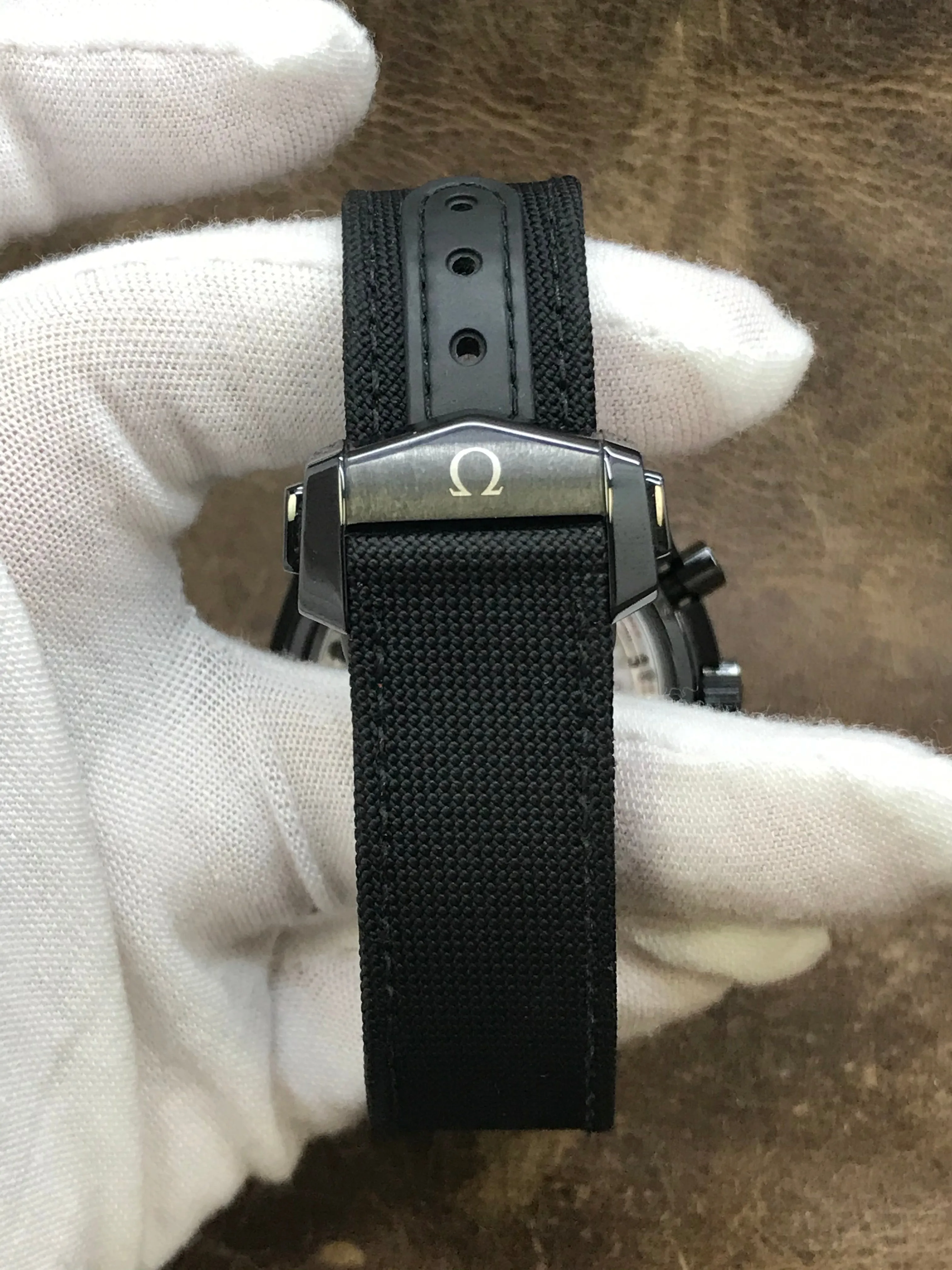 Omega Speedmaster DARK SIDE OF THE MOON Dark Side of the Moon Black 311.92.44.51.01.005 Black Dial Automatic Men's Watch