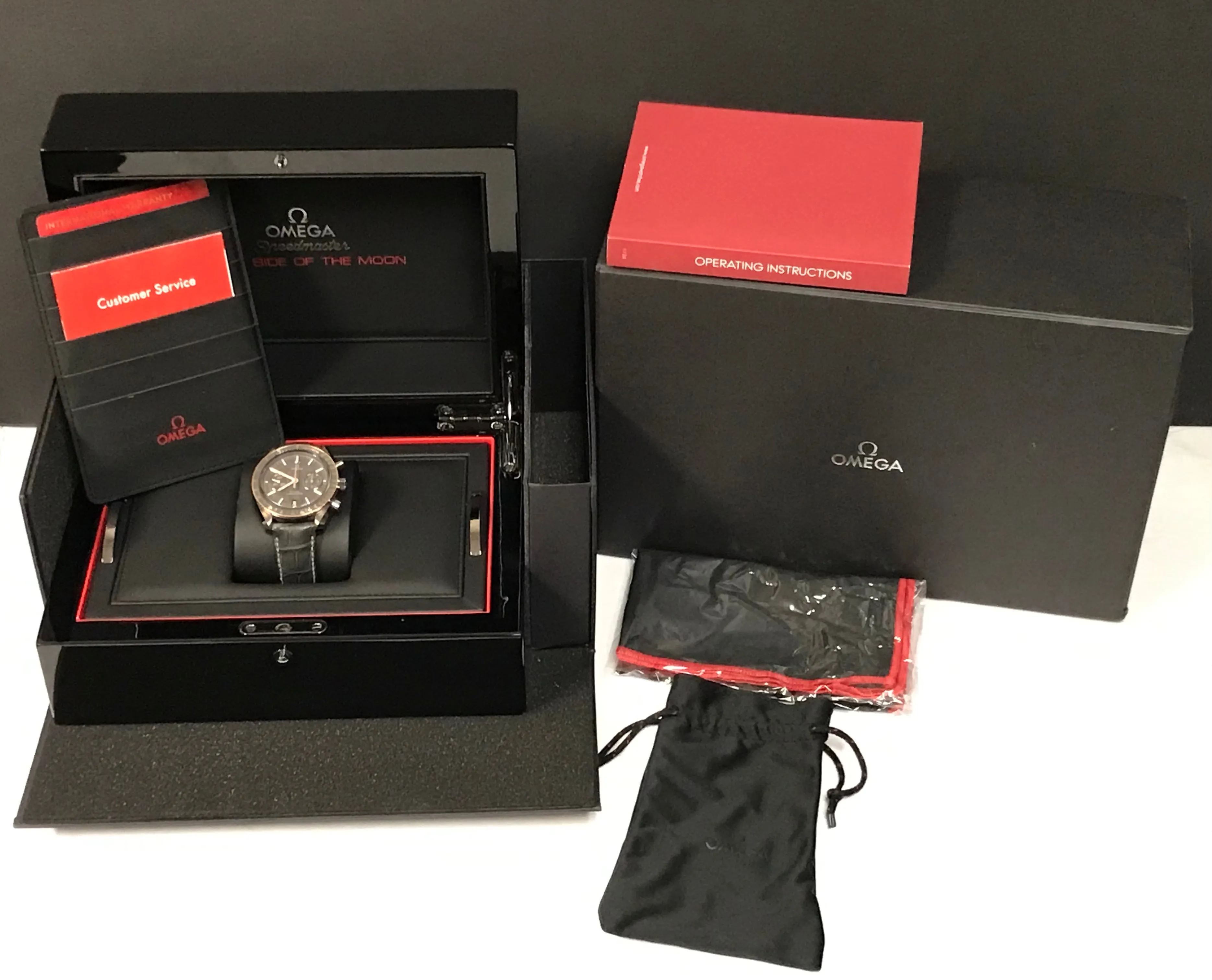 Omega Speedmaster Moonwatch Grey Side of the Moon 311.63.44.51.99.002 Meteorite Dial Automatic Men's Watch