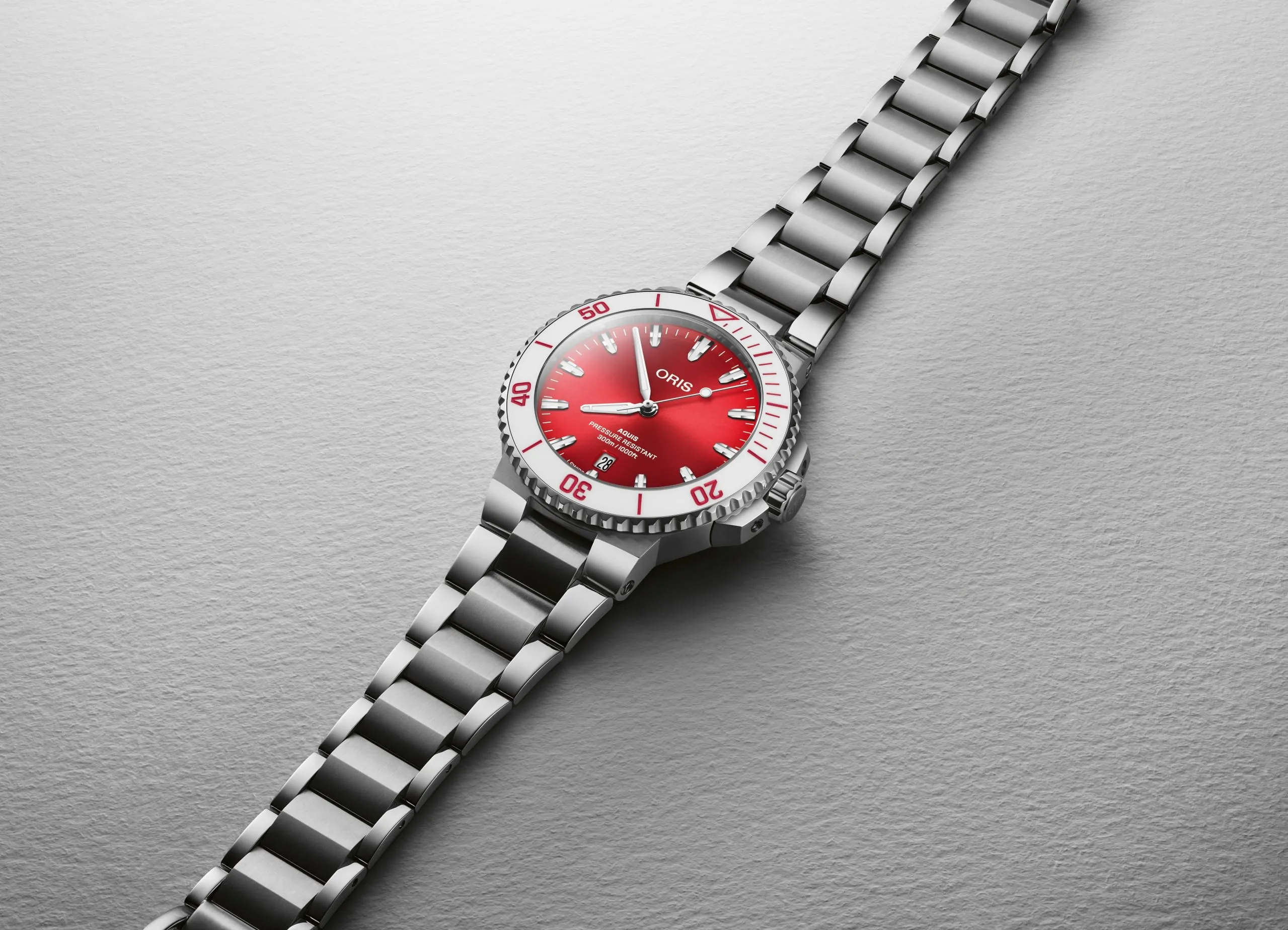 ORIS Aquis Date Taste of Summer