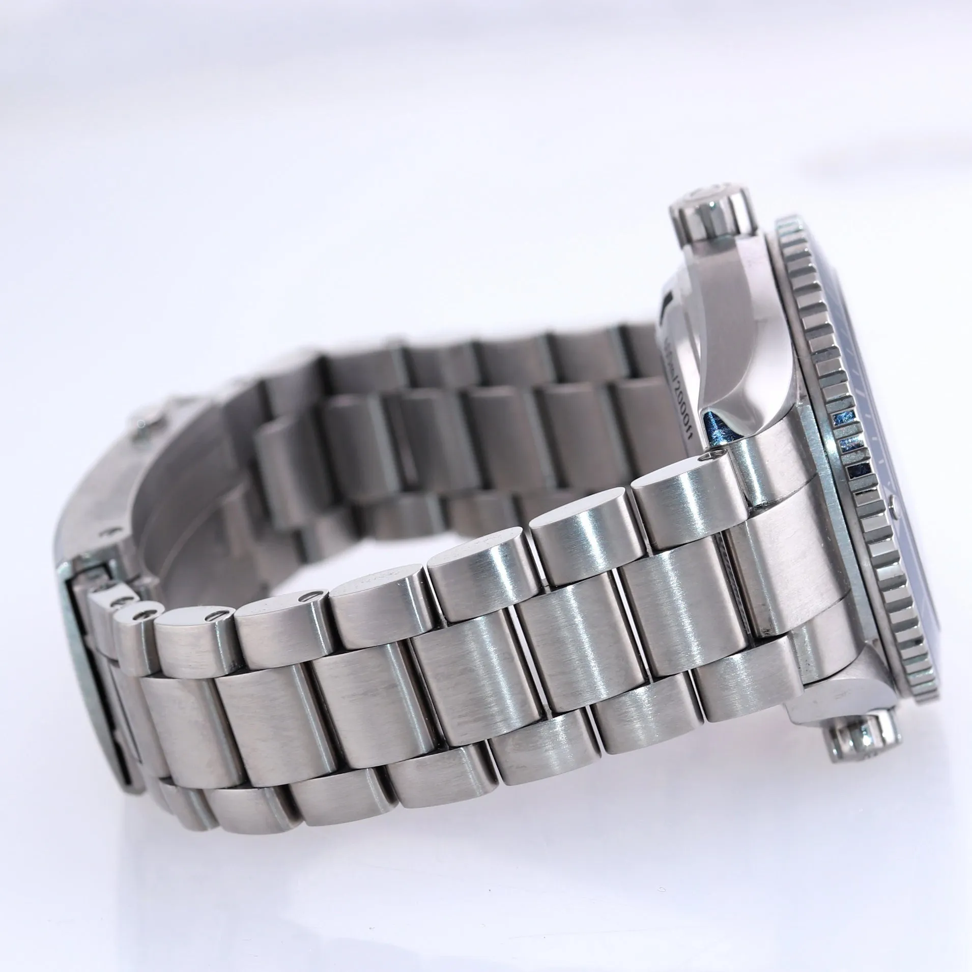 PAPERS Omega Seamaster Planet Ocean Blue 42mm 232.90.42.21.03.001 Titanium Watch