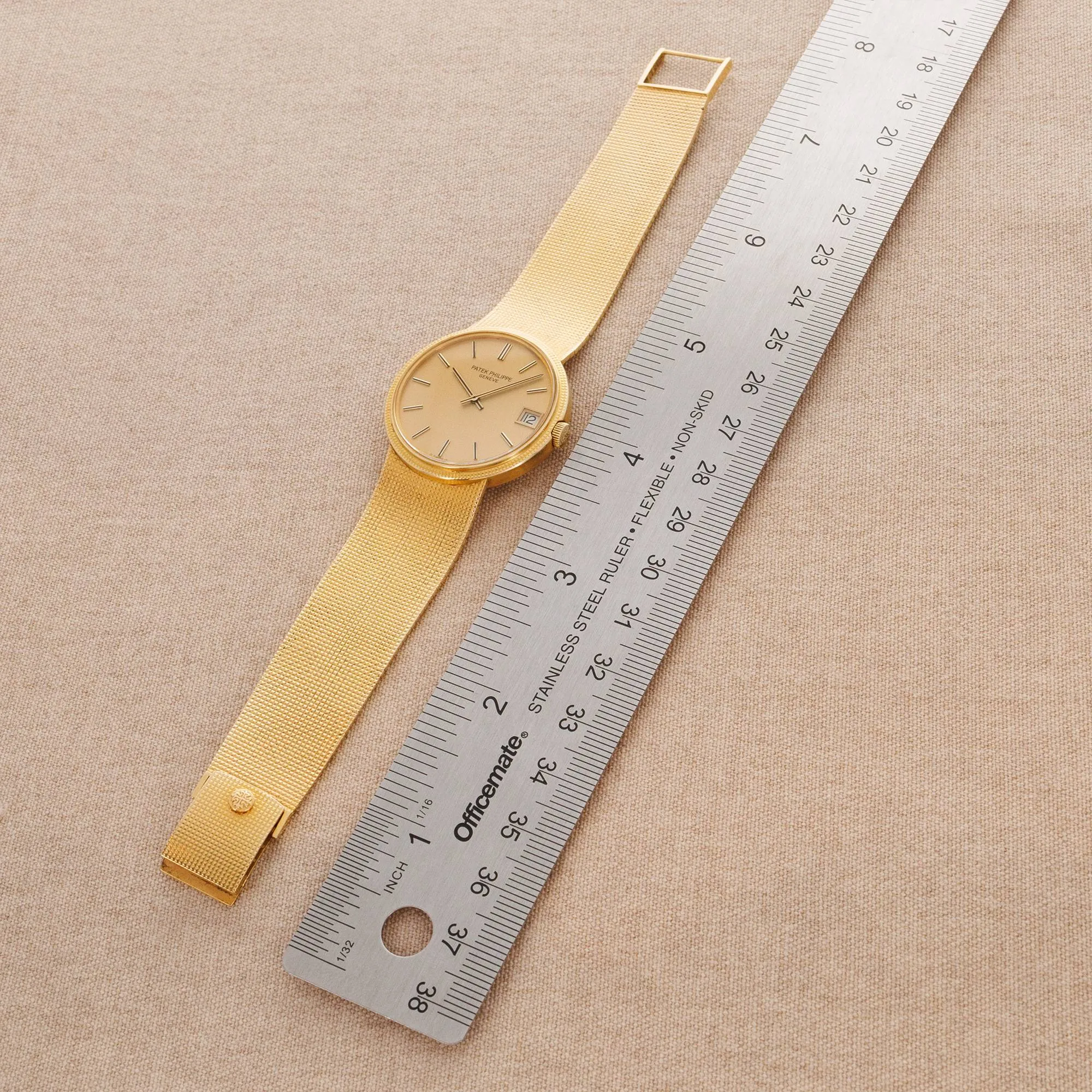 Patek Philippe Yellow Gold Automatic Calatrava Ref. 3601