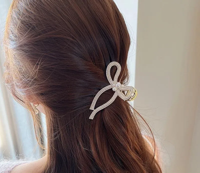 Pearl Bow Claw Clip