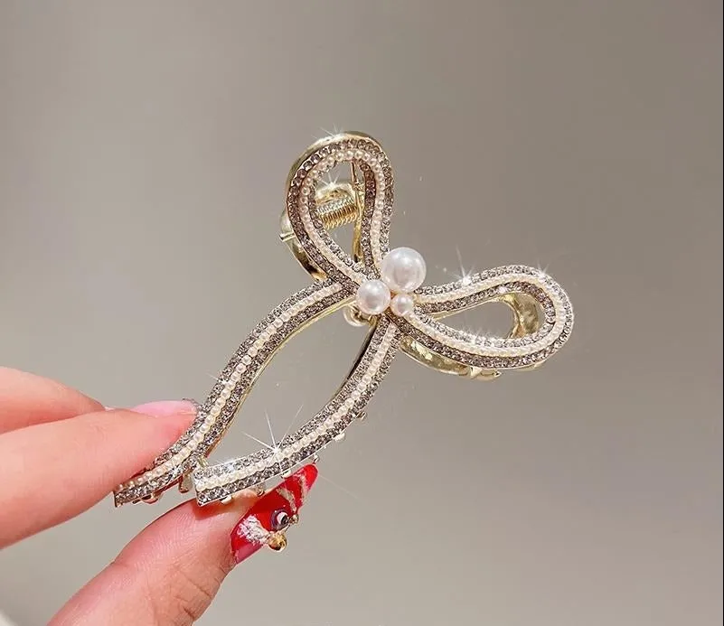 Pearl Bow Claw Clip