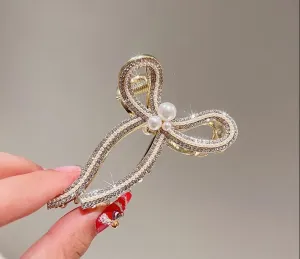 Pearl Bow Claw Clip