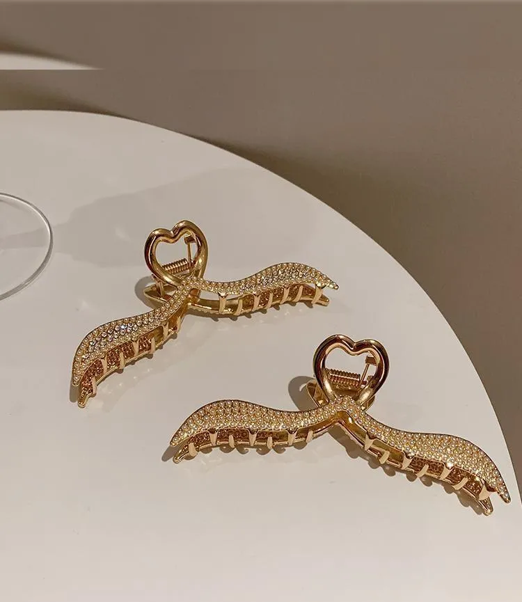 Pearl Hair Claw Clip