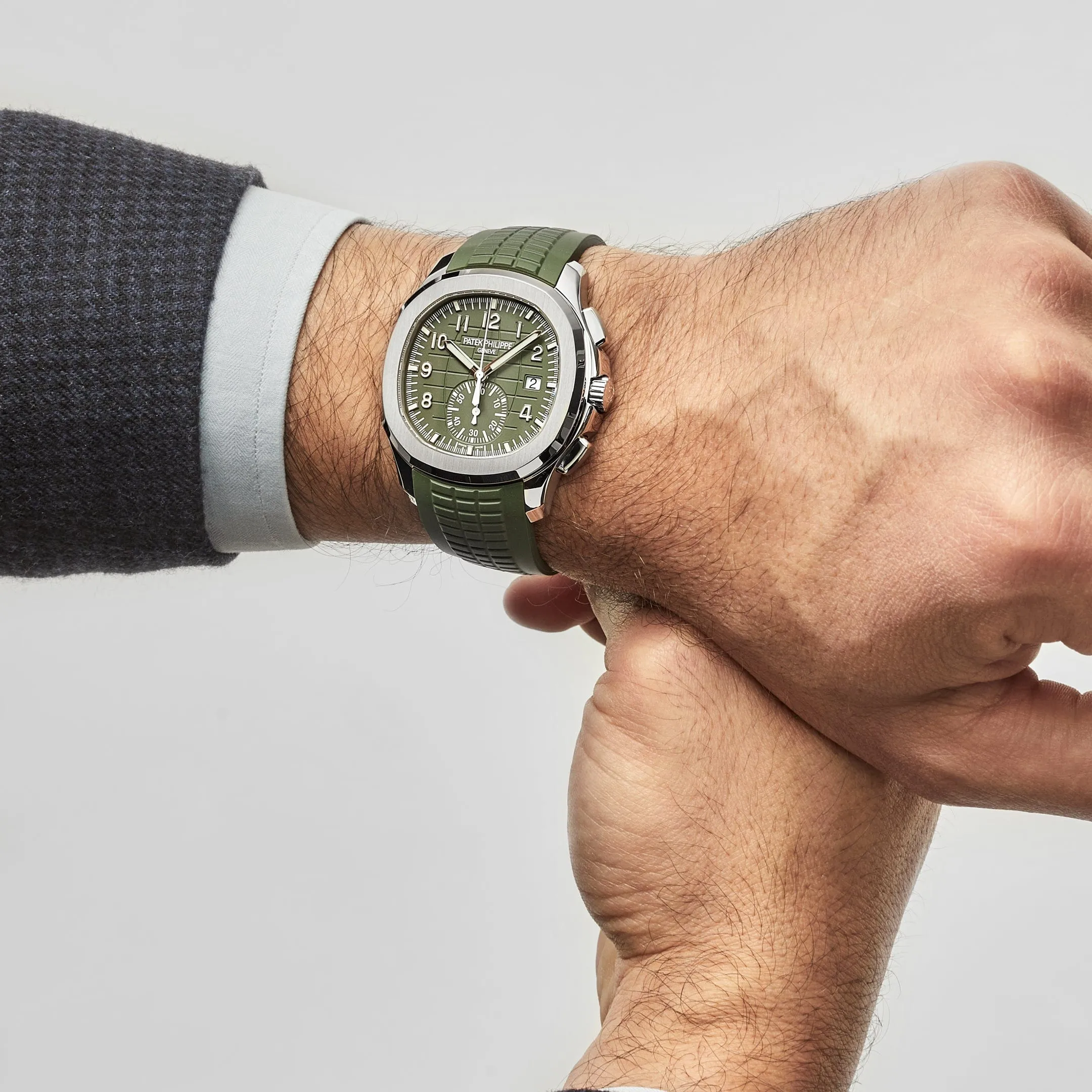 PP Luxury Watches Aquanaut 5968G-010 Chronograph White Gold Khaki Green (2022)