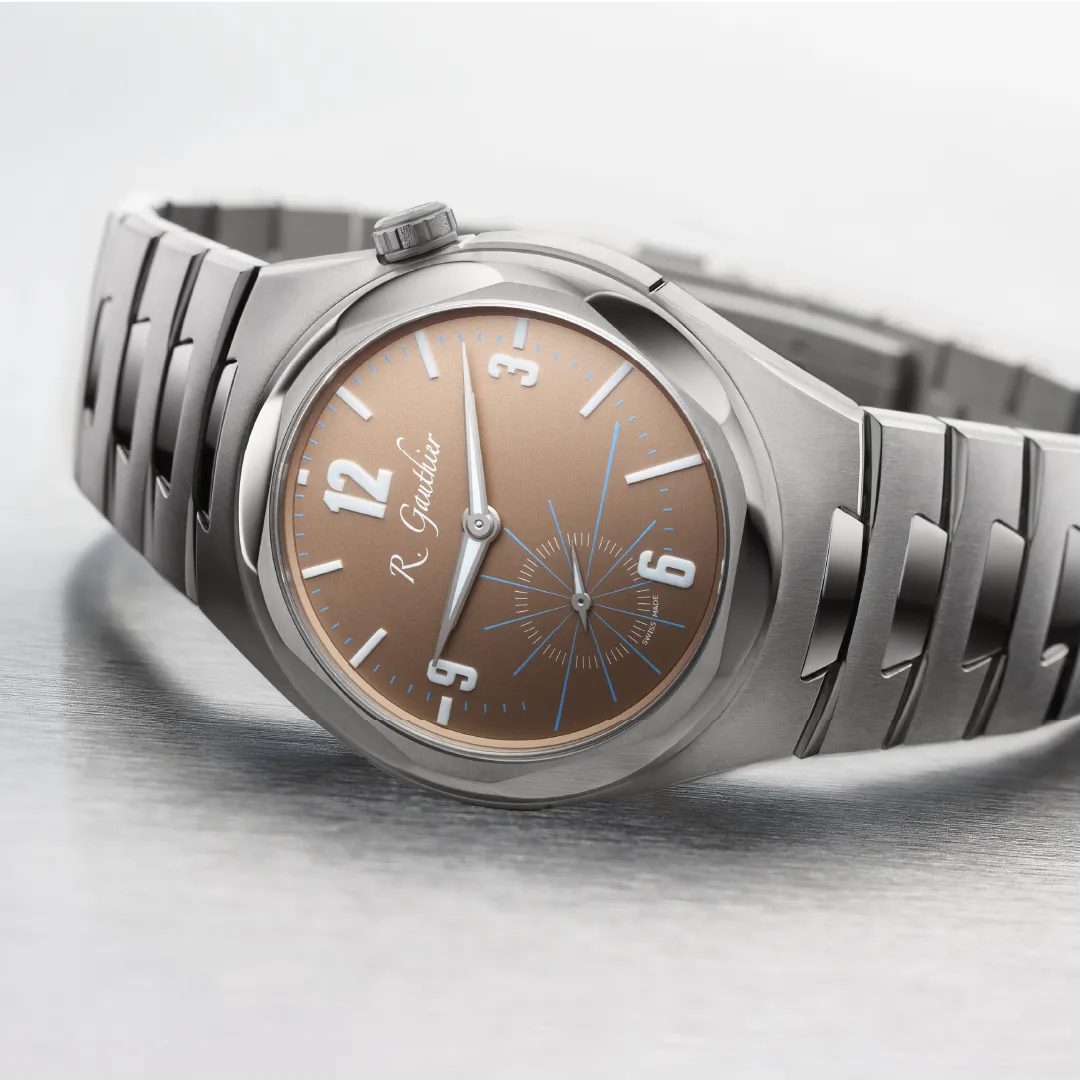 "C" By Romain Gauthier Lever de Soleil