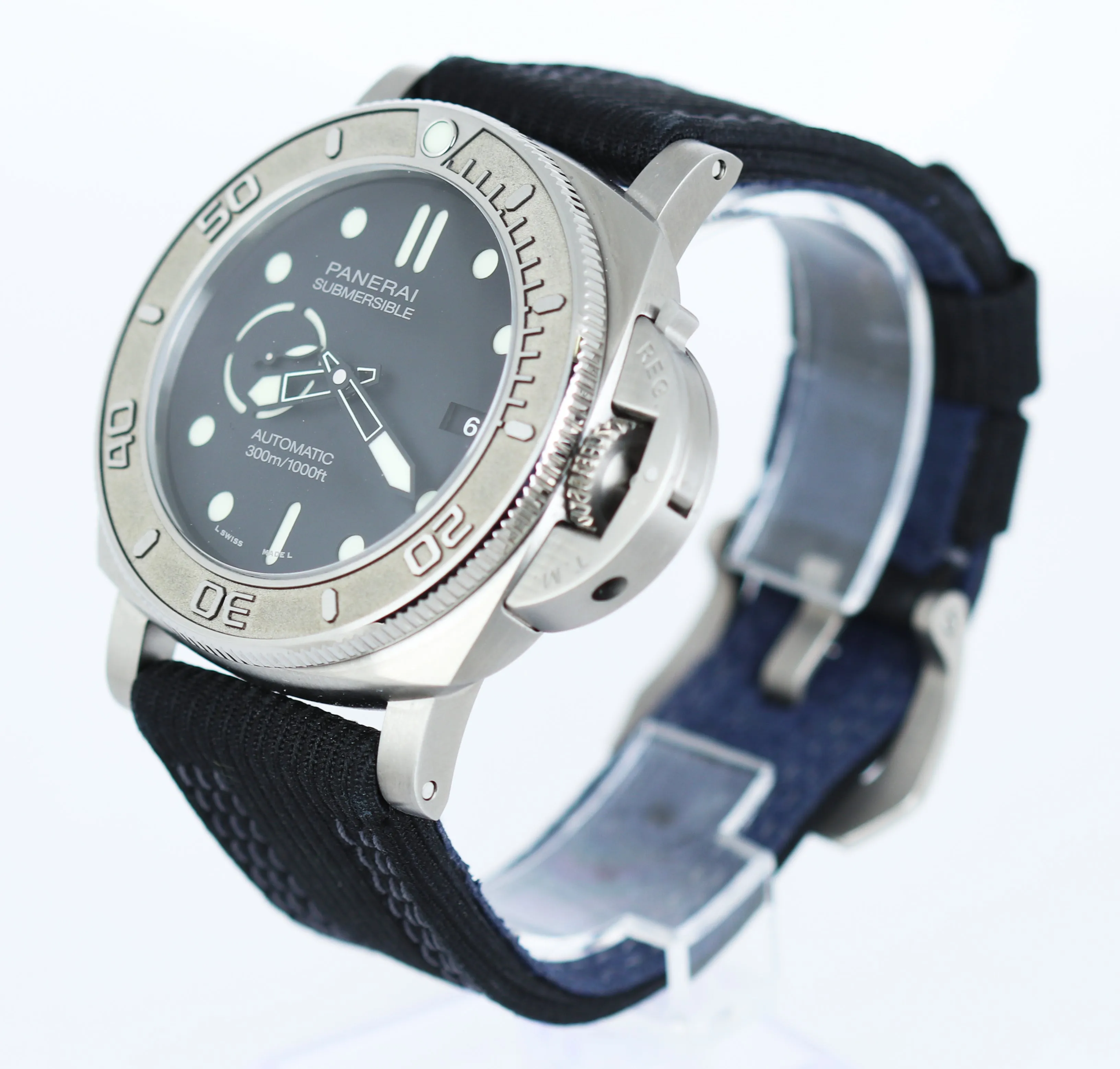RARE MINT Panerai Luminor Submersible PAM00984 'Mike Horn' Titanium 47mm PAM 984