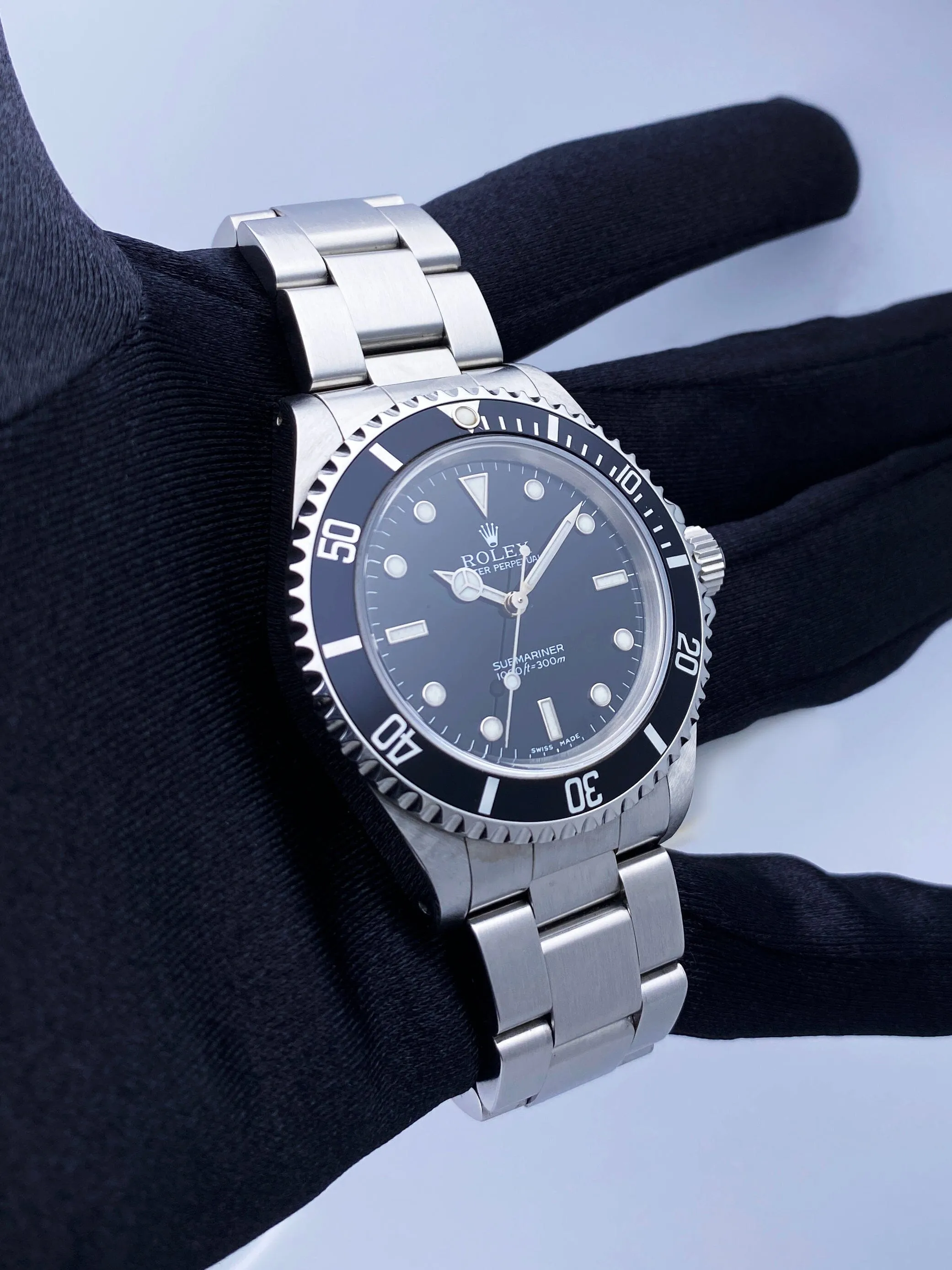 Rolex Oyster Perpetual 14060M Submariner No Date Men's Watch