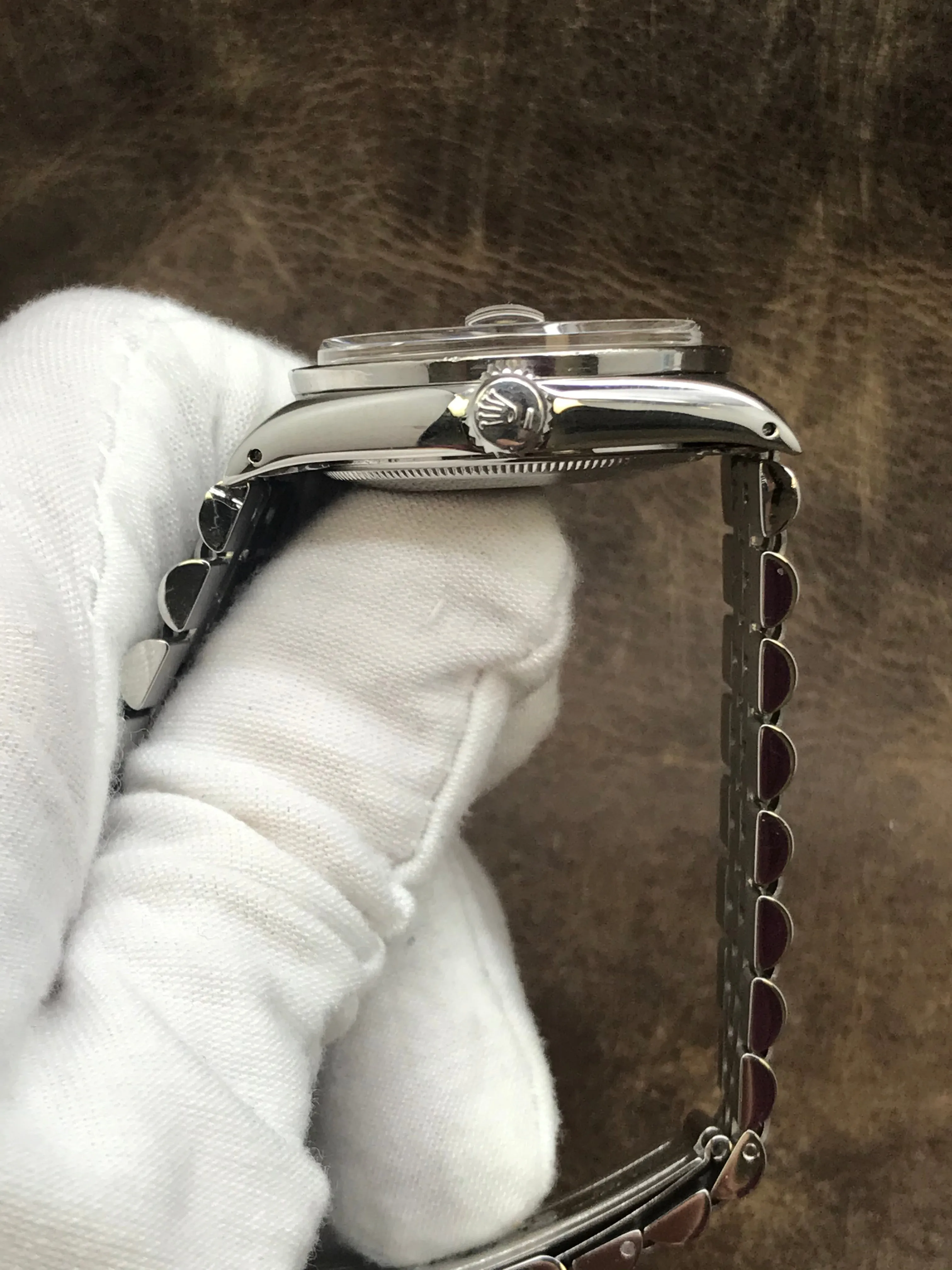 Rolex Oyster Perpetual Date 34mm 1501 Silver Dial Automatic Watch