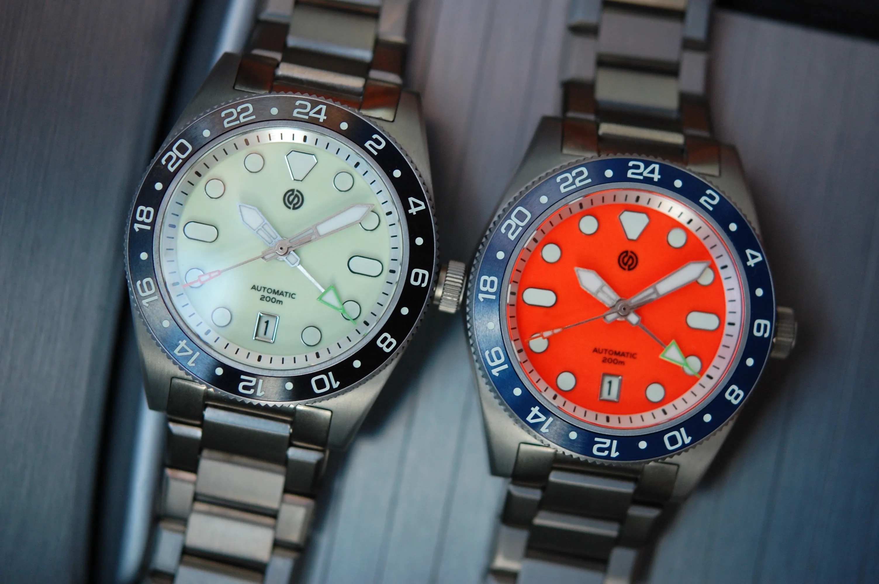 Signum Cuda Titanium GMT - Full Lume Collection