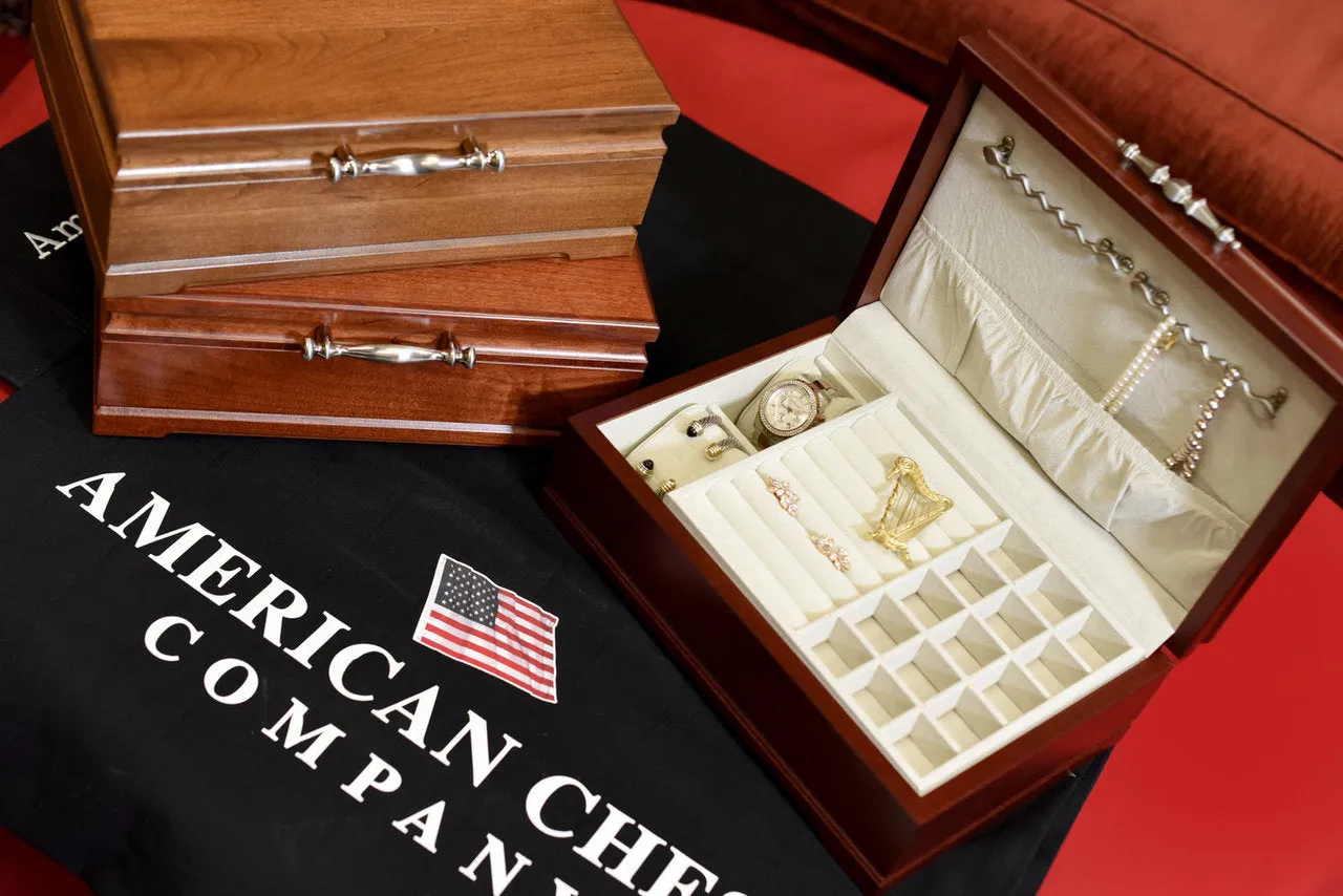 SOPHISTICATION - Jewelry Chest with Lift-Out tray (Heritage Cherry)
