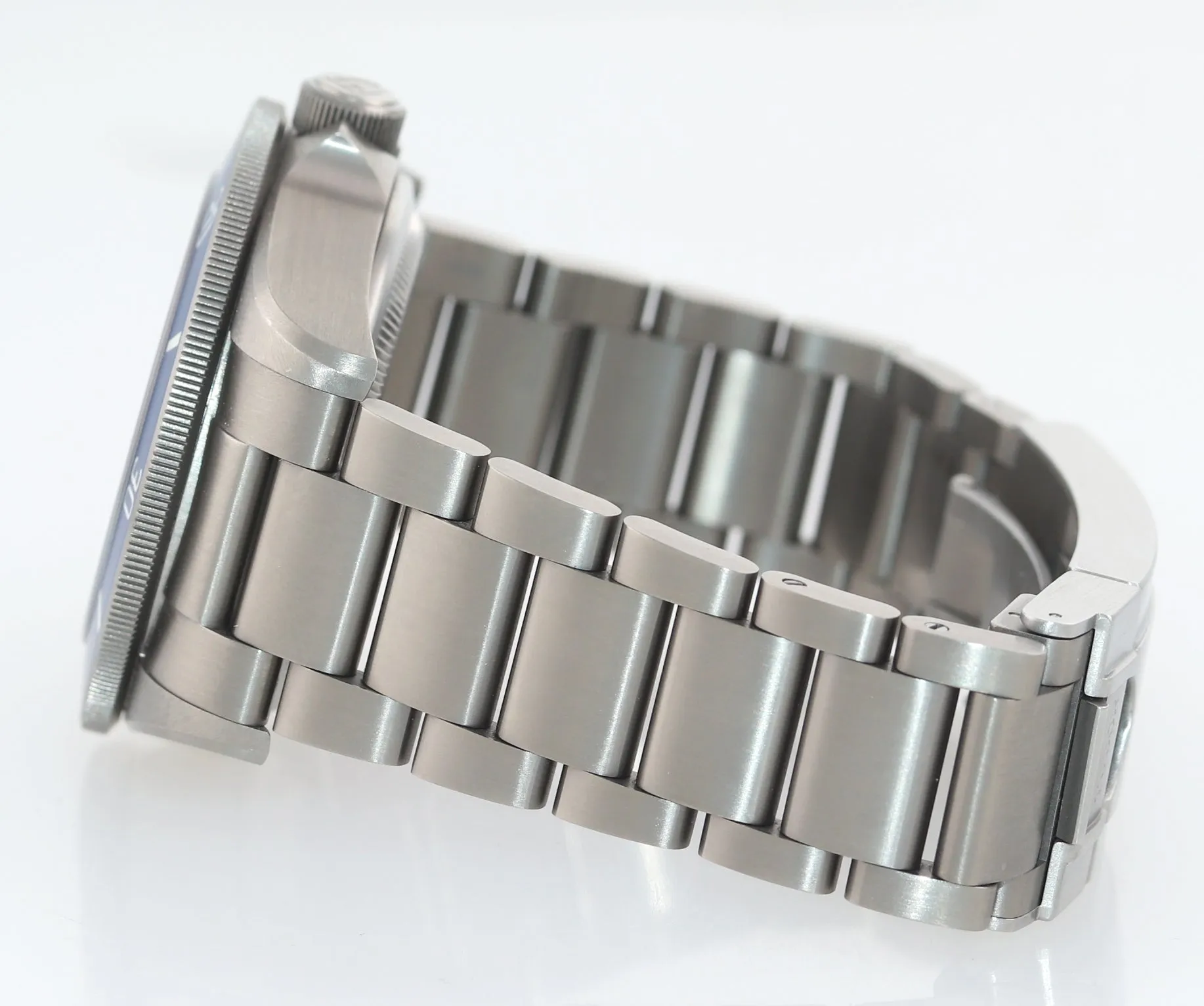 Tudor Pelagos Titanium 42mm Dive 25600 TB Blue Lume In House Date Watch Box