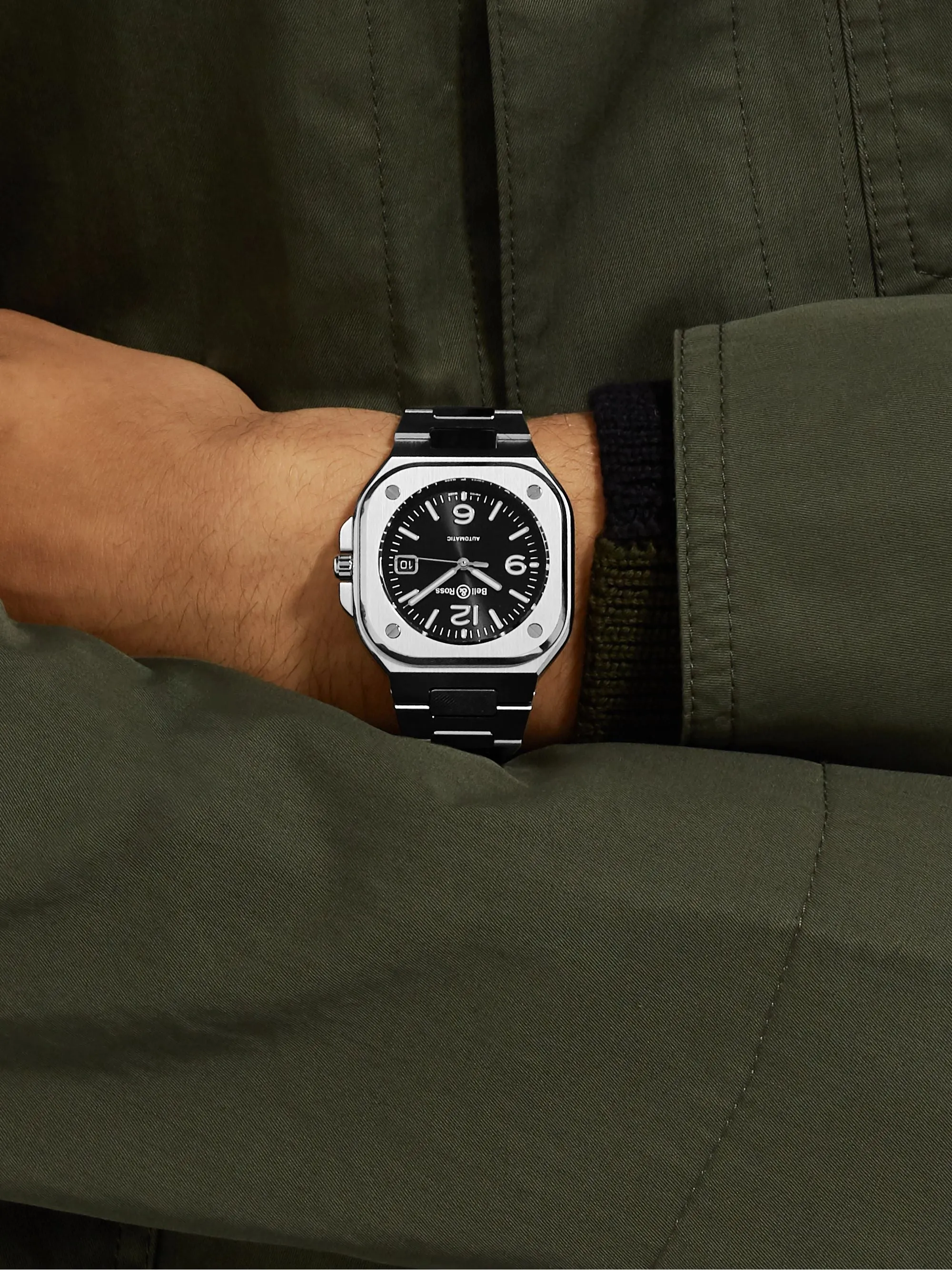 URBAN - BR 05 BLACK STEEL